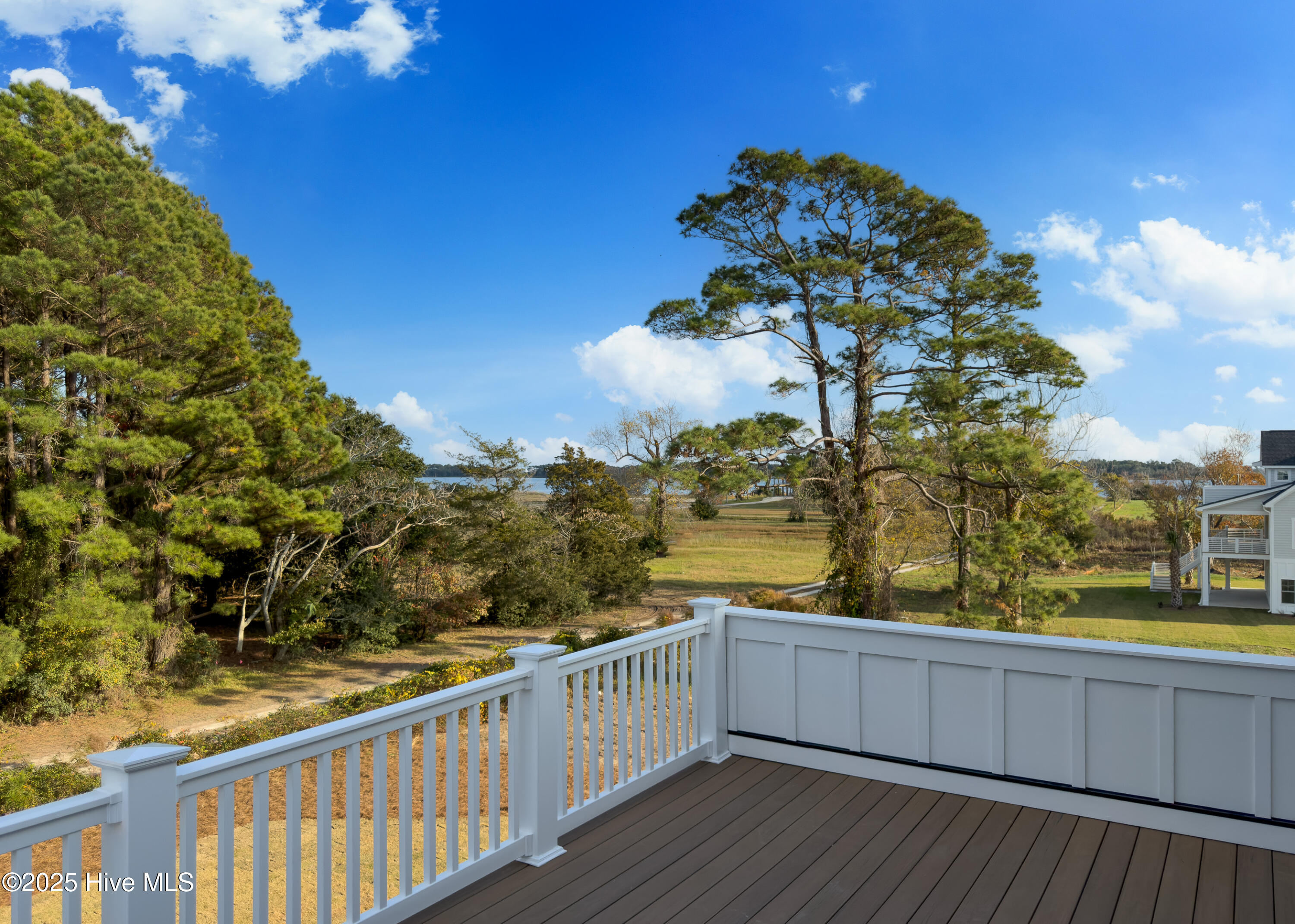 100525288 | Photo 57