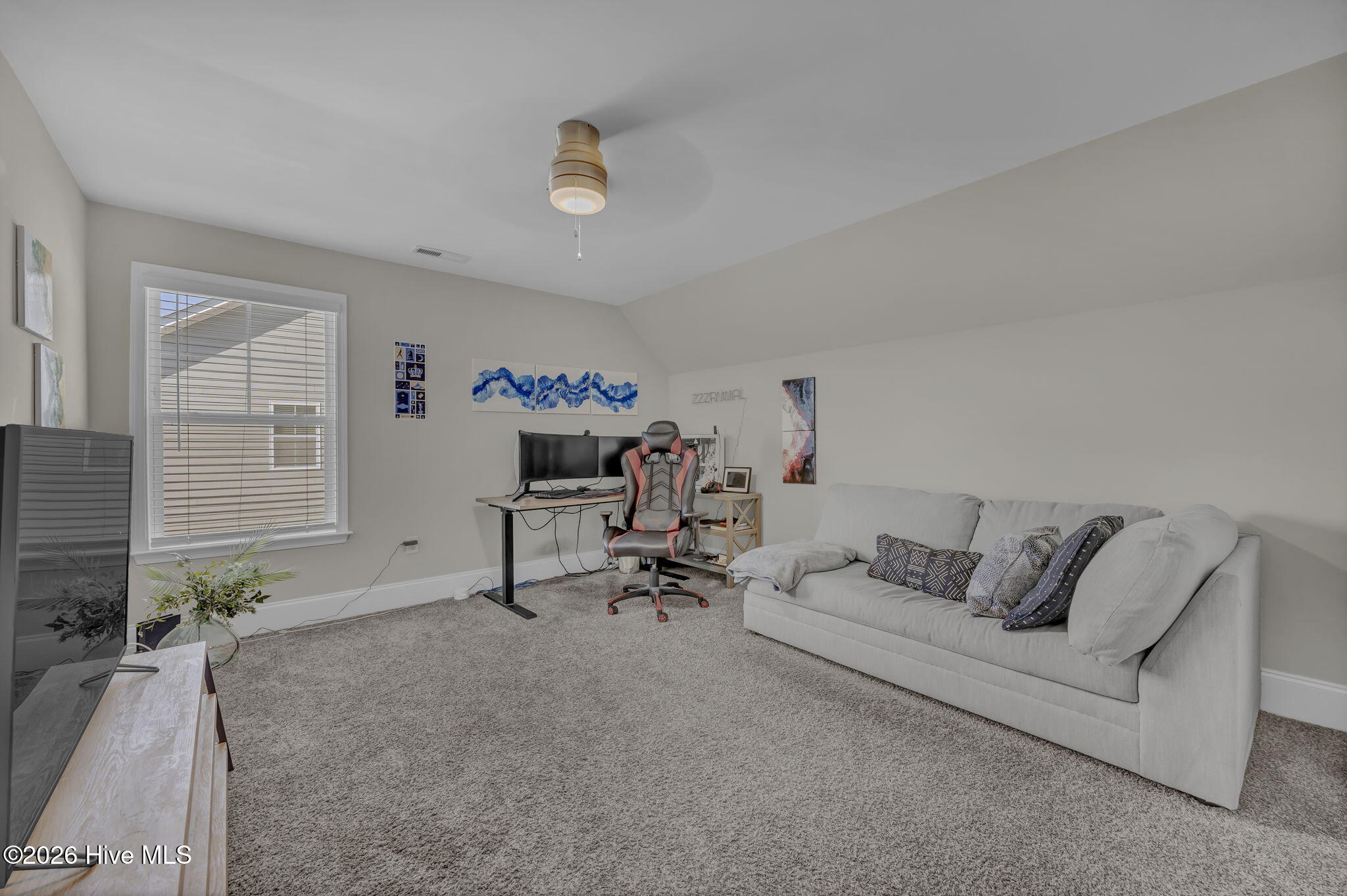 100564994 | Photo 27