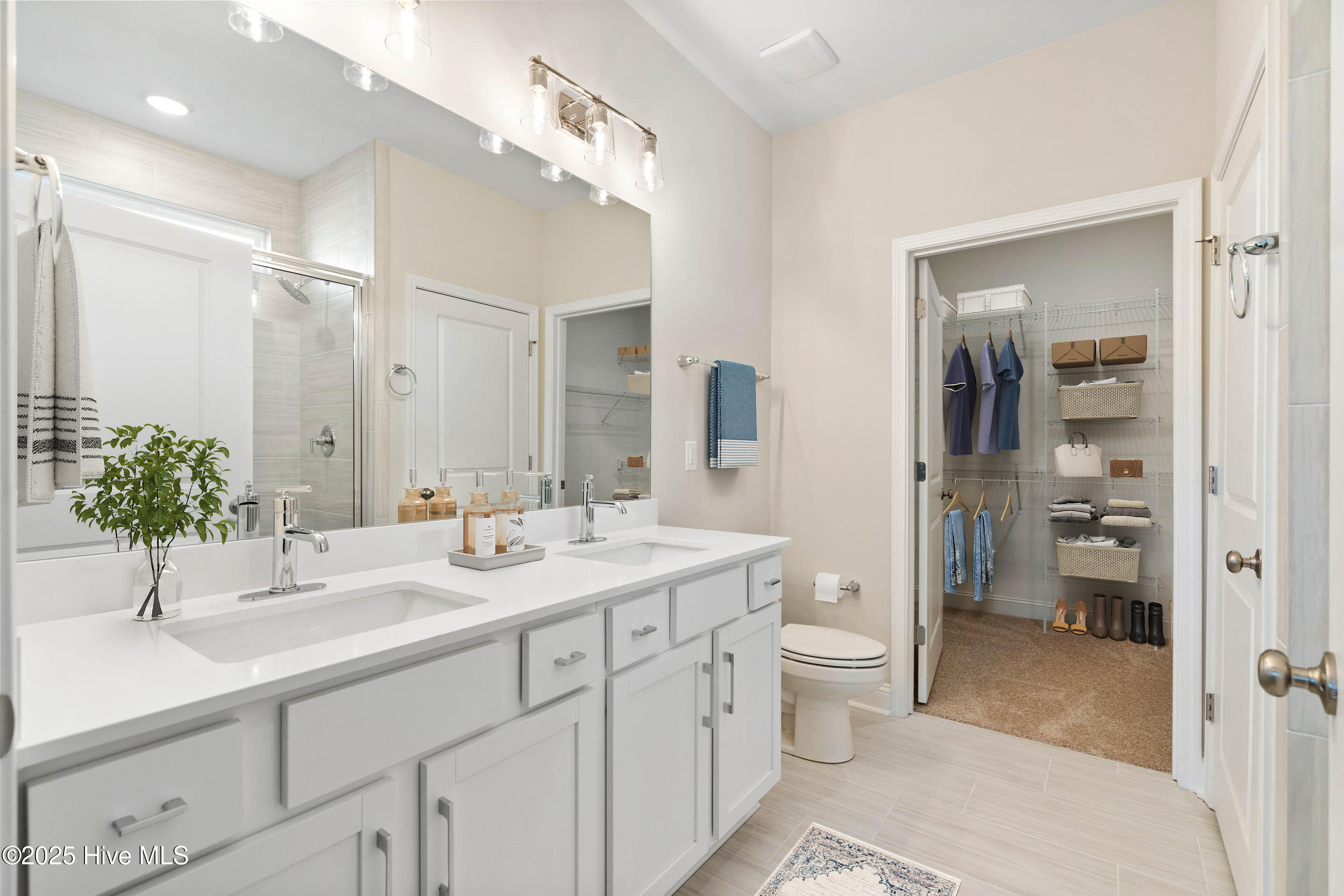 100543354 | Photo 14