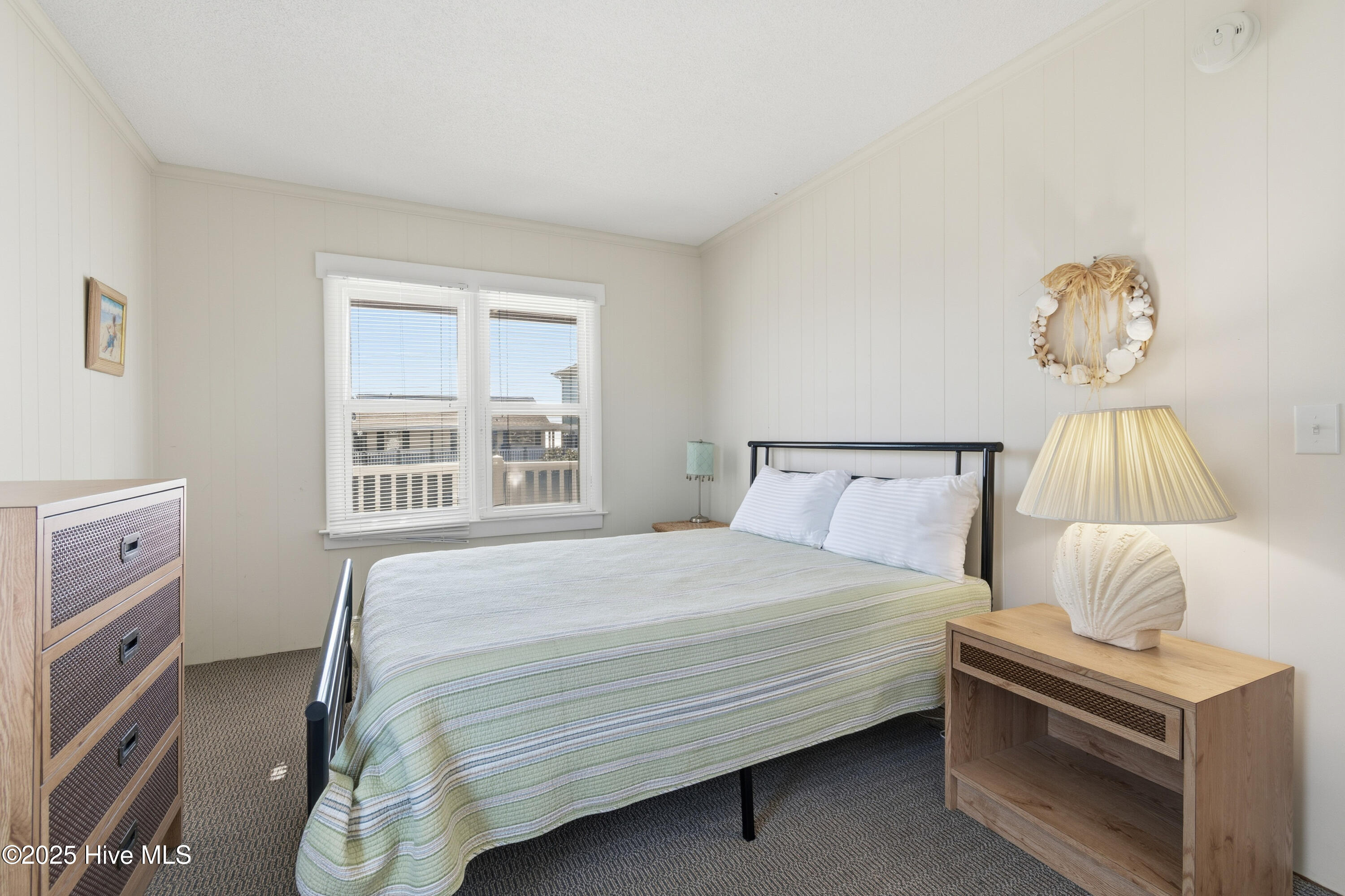 100541923 | Photo 25