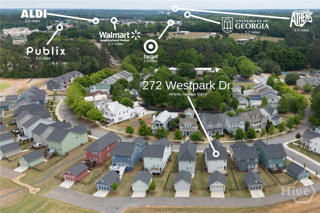 Proximity: You're just steps away from premium grocery shopping, retail, and local dining.