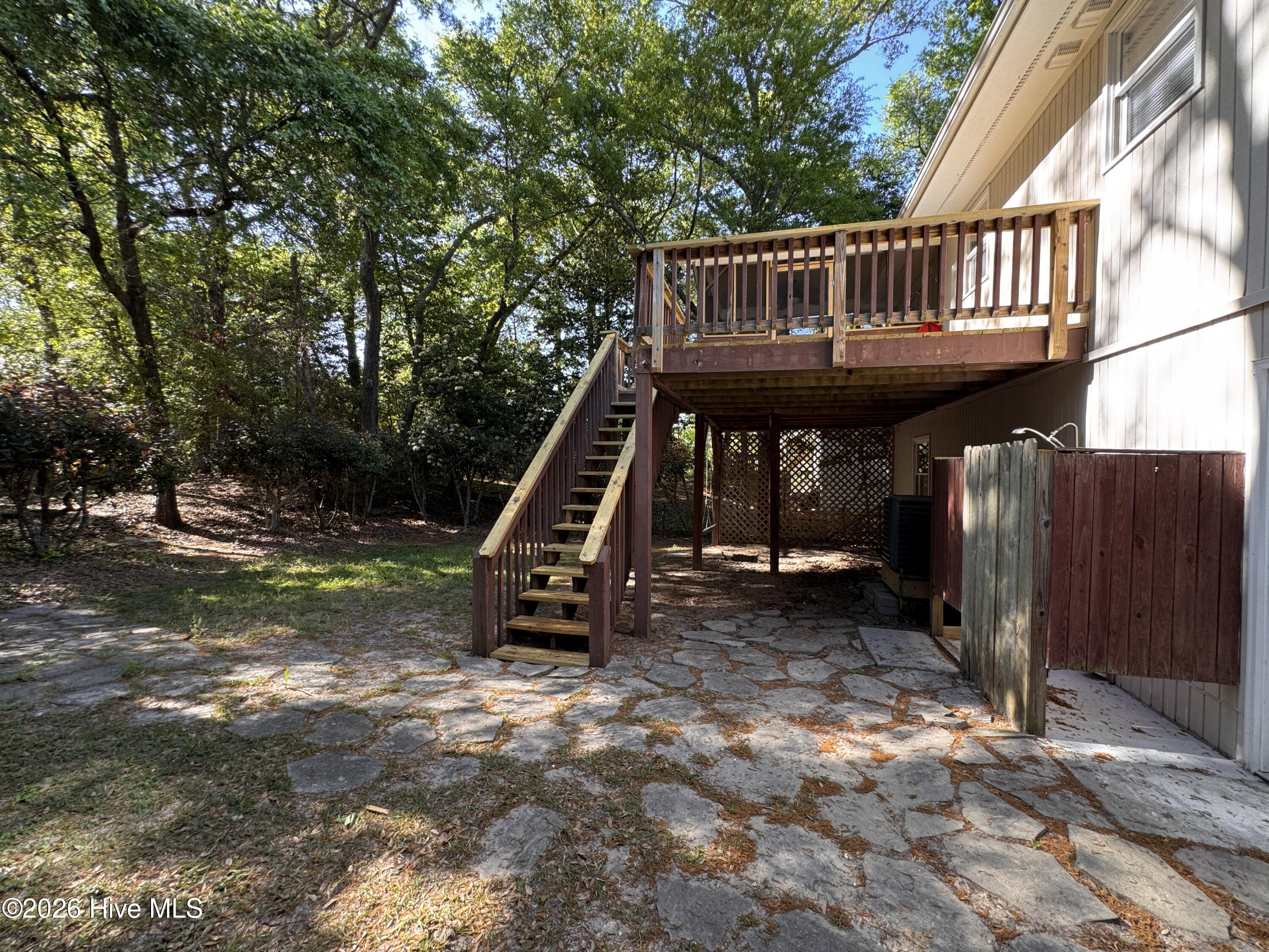 100567539 | Photo 14