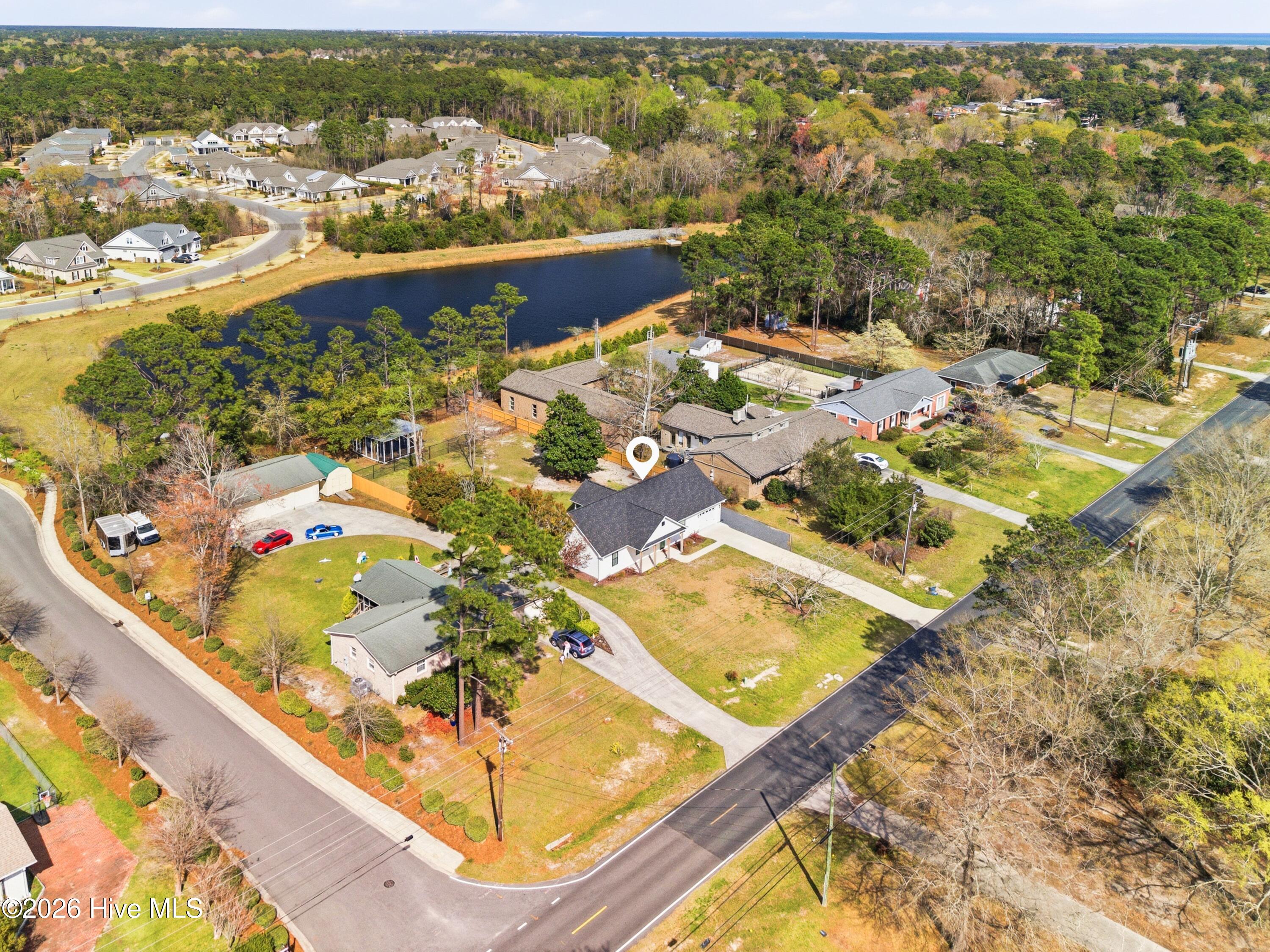 100561683 | Photo 39