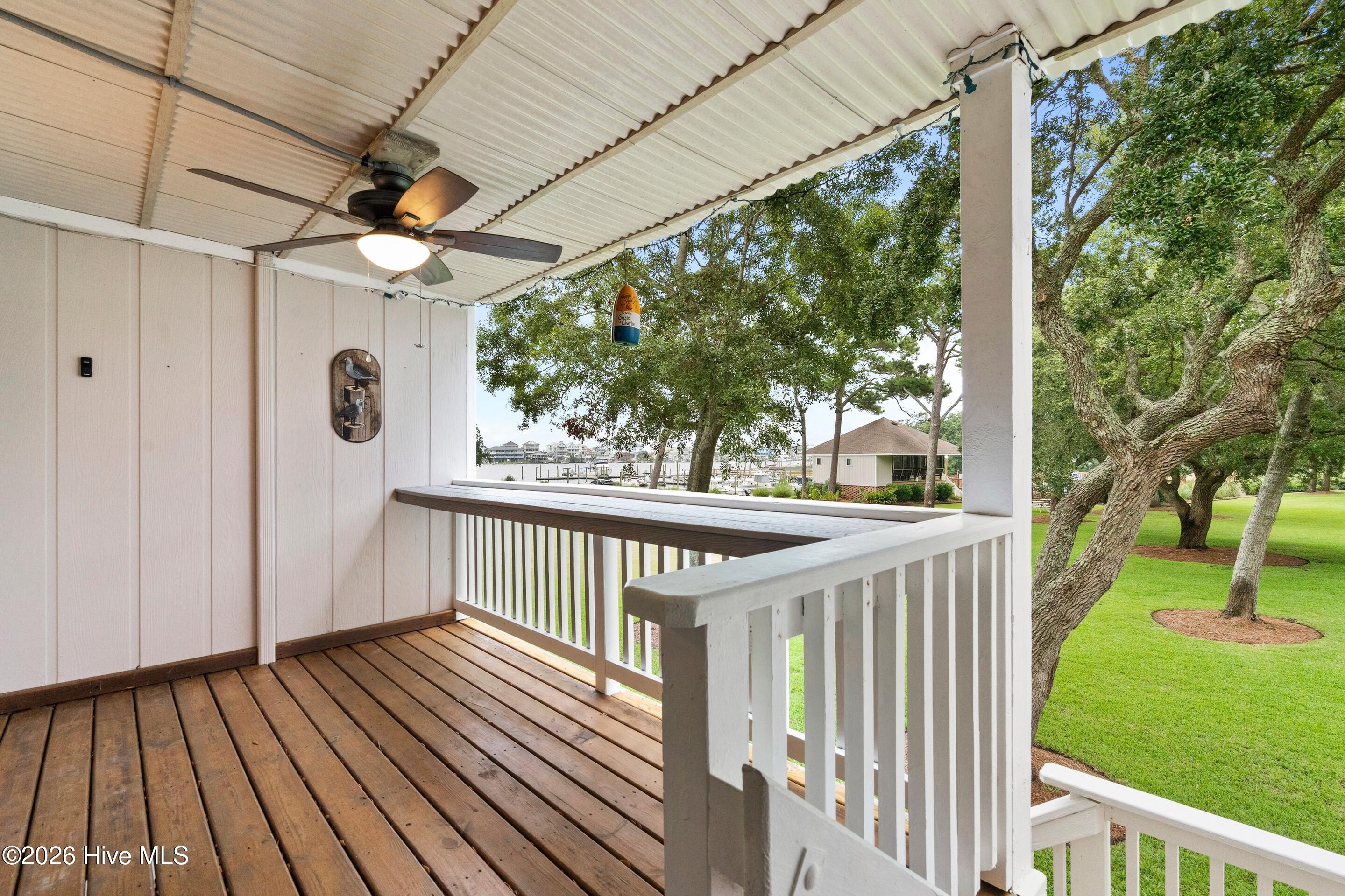 100554441 | Photo 21