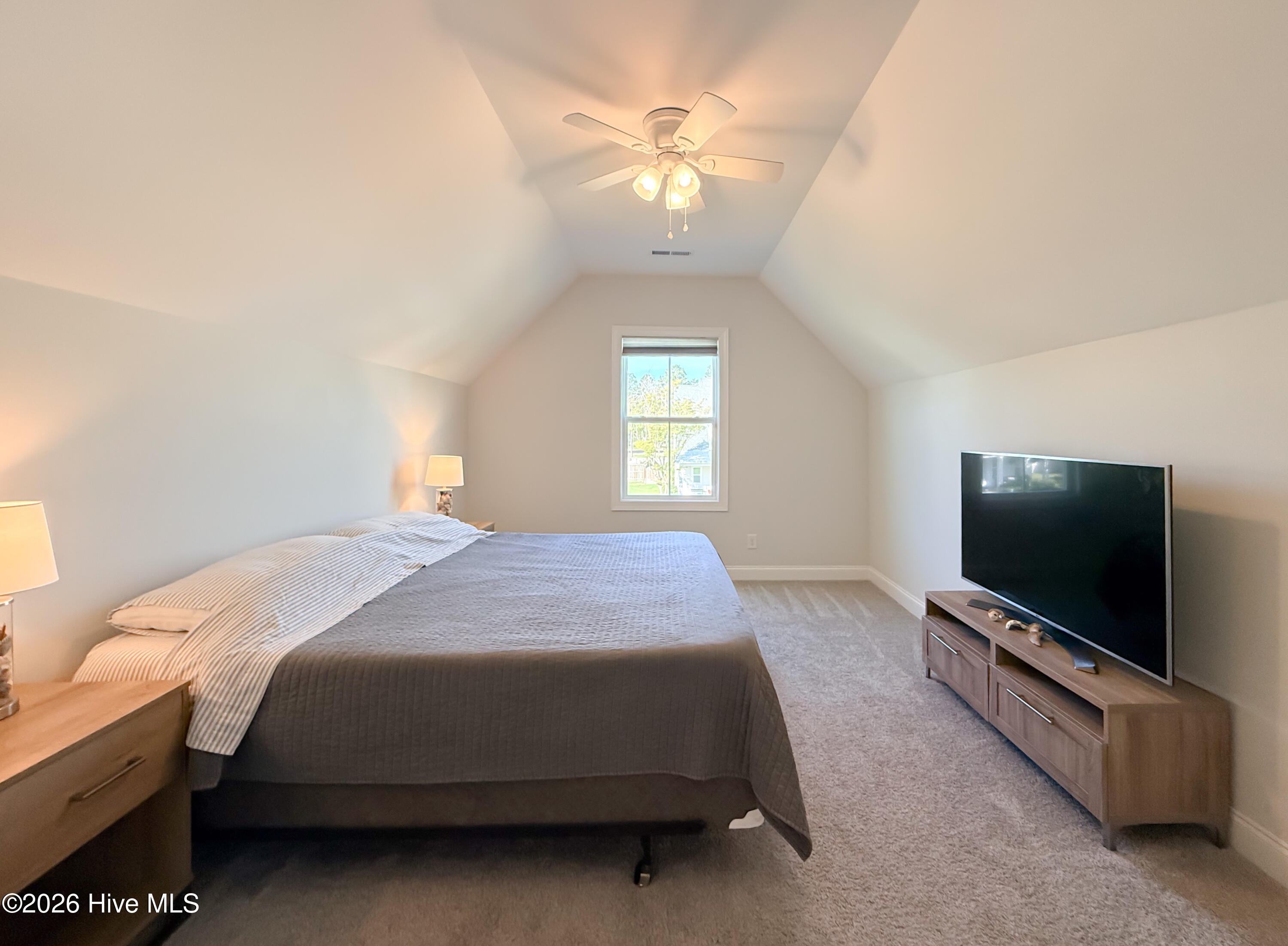 100567915 | Photo 57