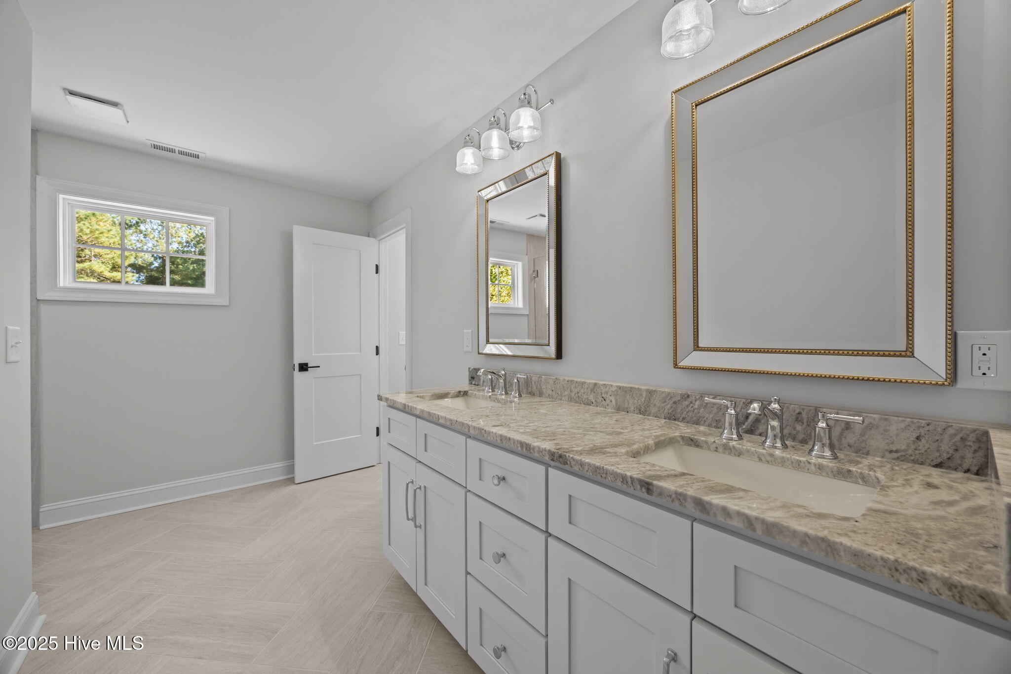 primary suite bathroom