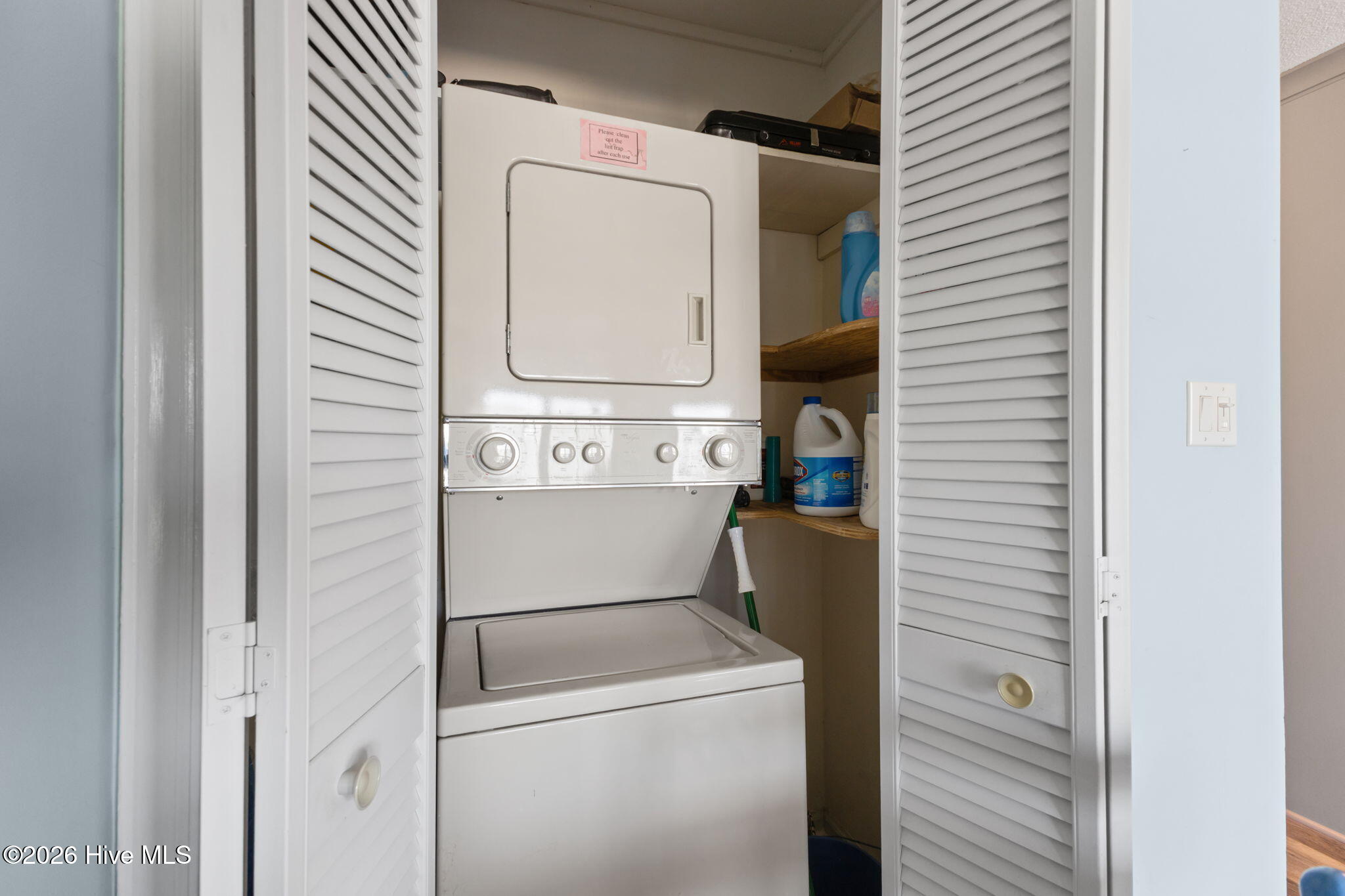 100559007 | Photo 16