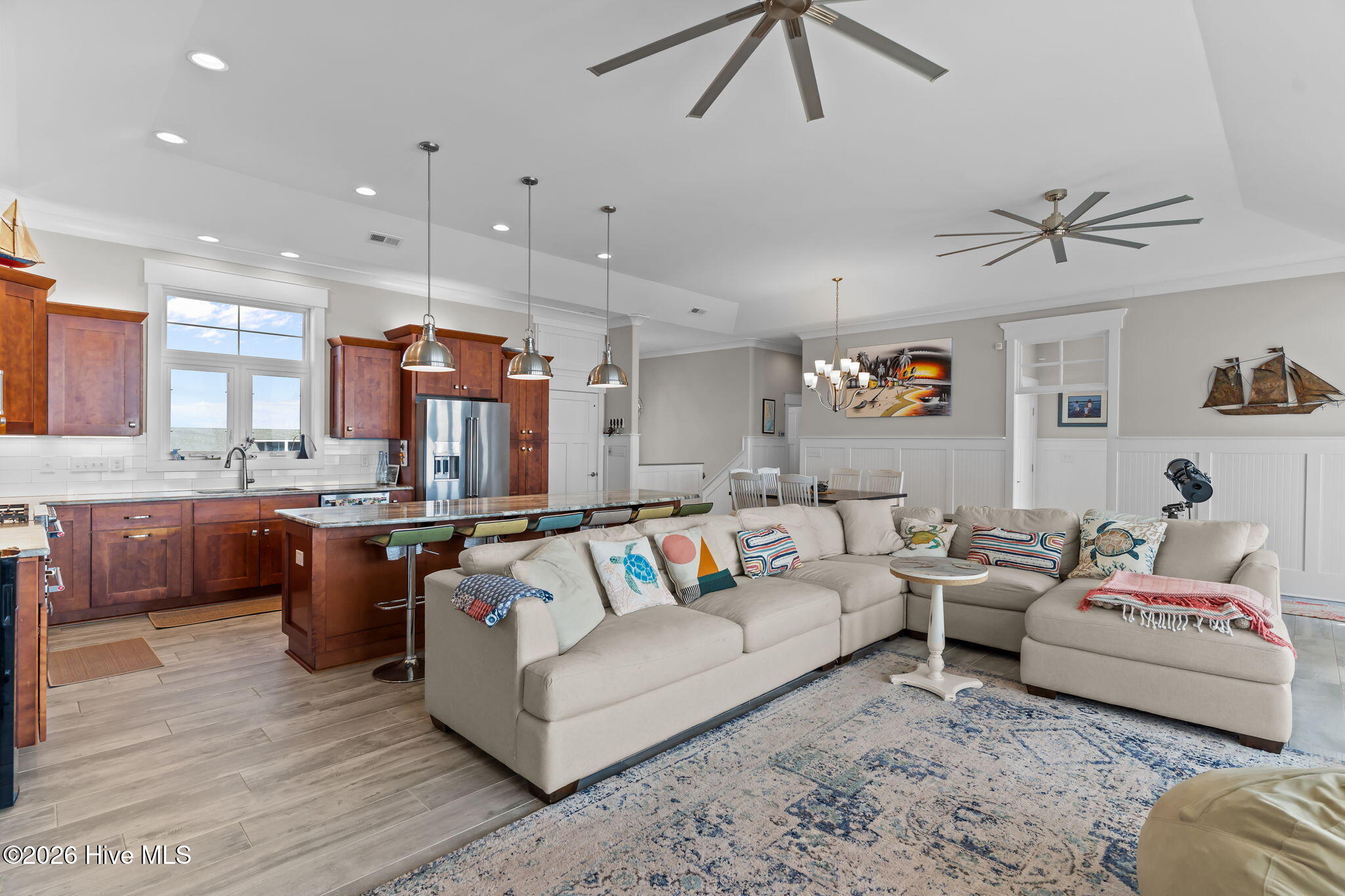 100554272 | Photo 21