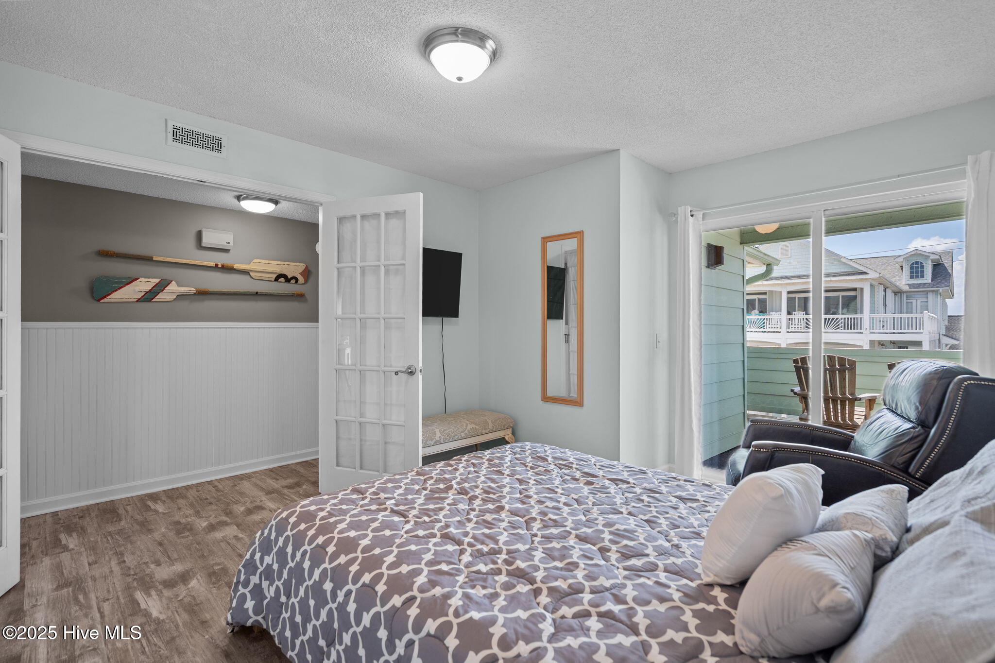 1518 Carolina Beach Avenue N D9, Carolina Beach, NC 28428 – photo 23: bedroom 2