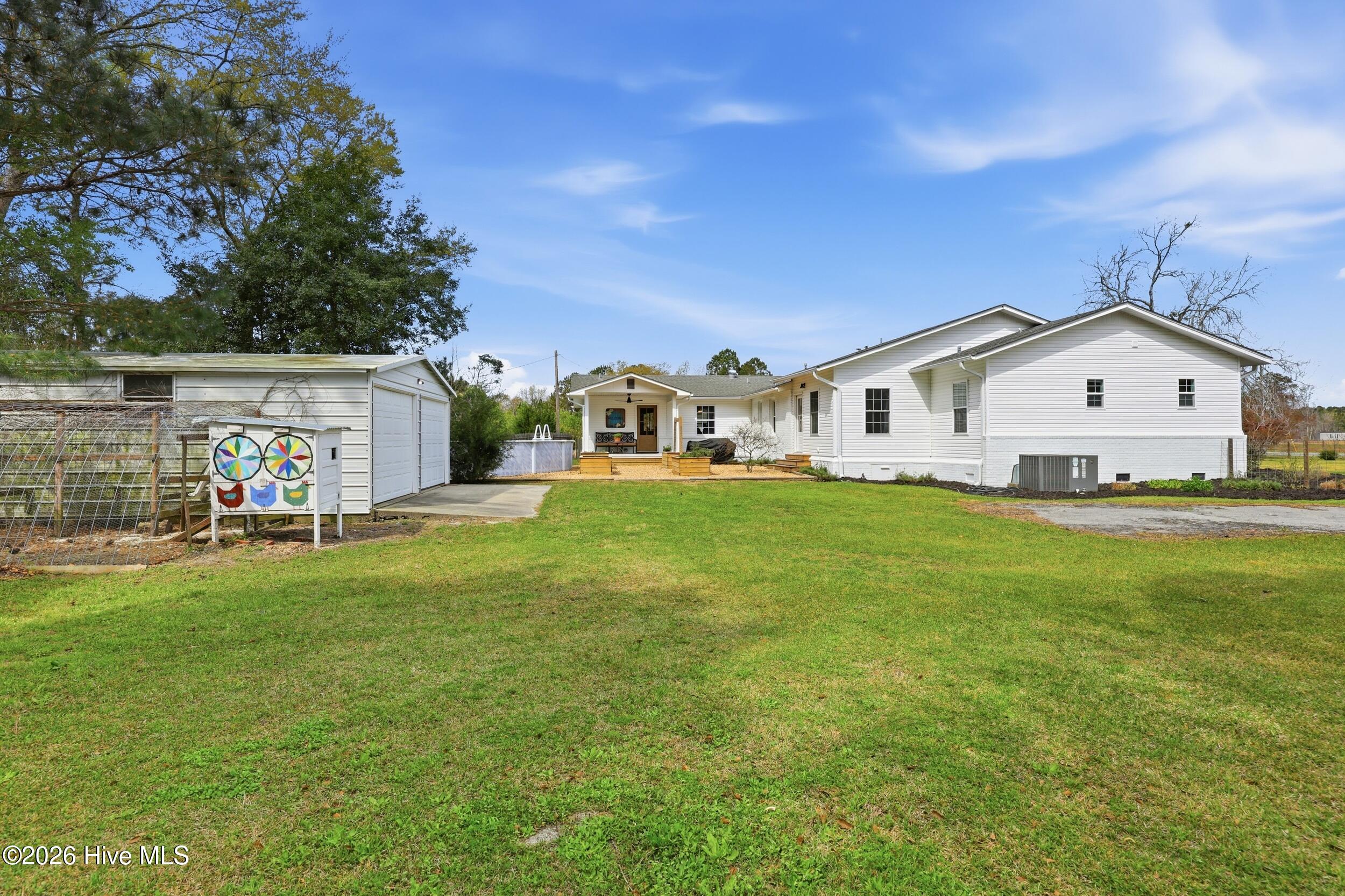 100562935 | Photo 45