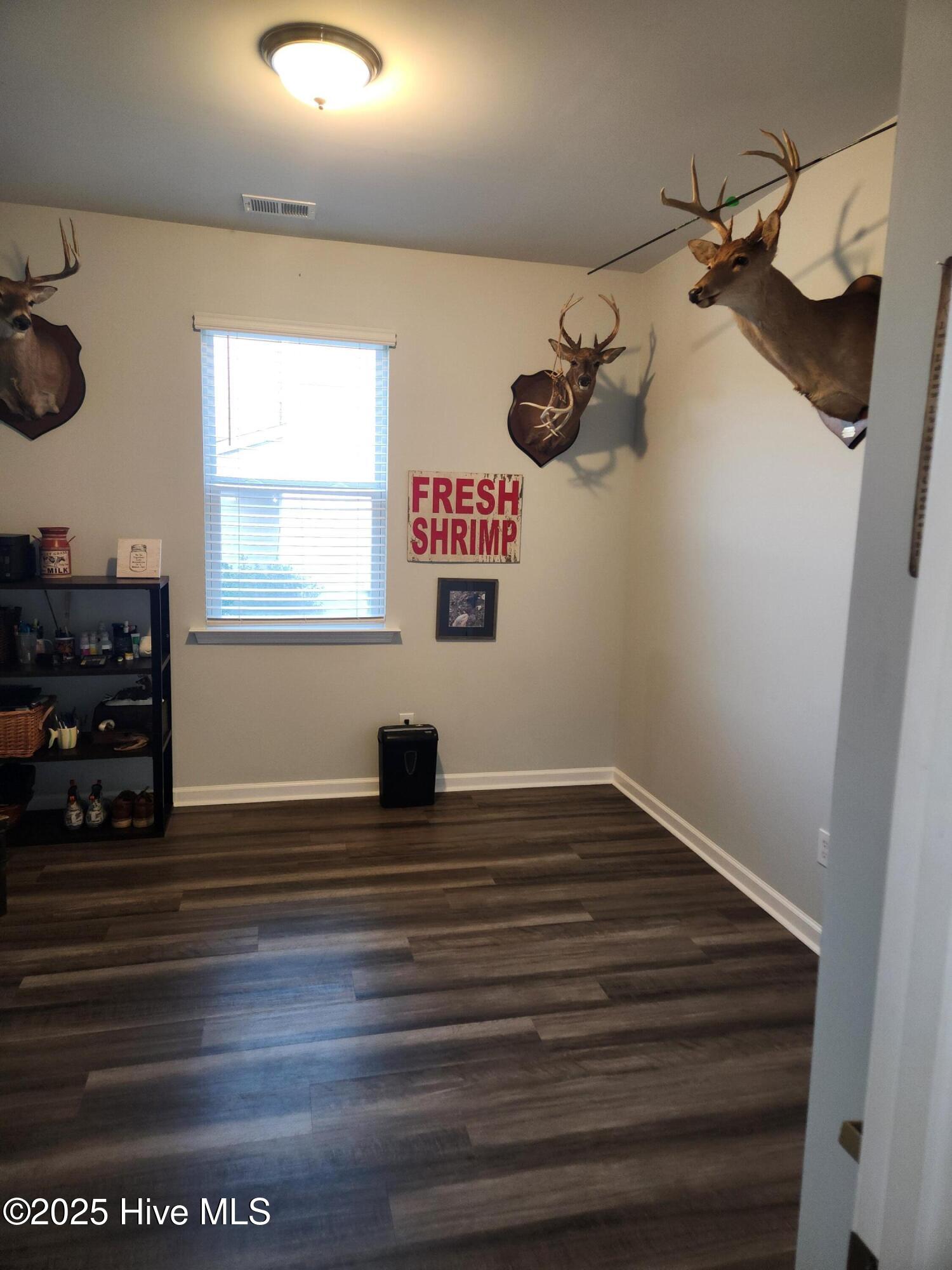 100539235 | Photo 25