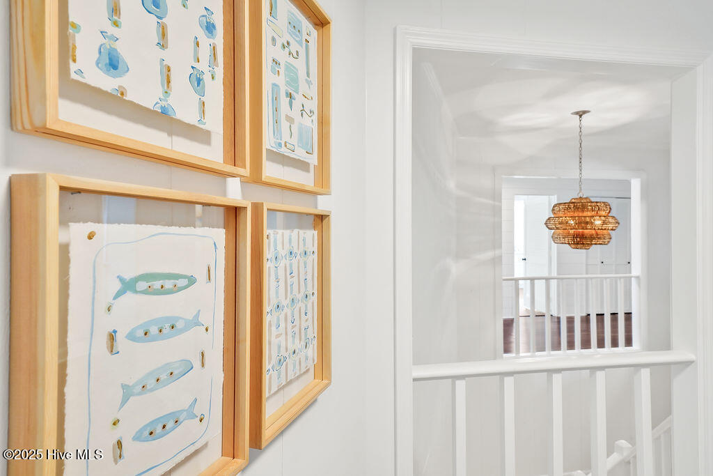 100508979 | Photo 56