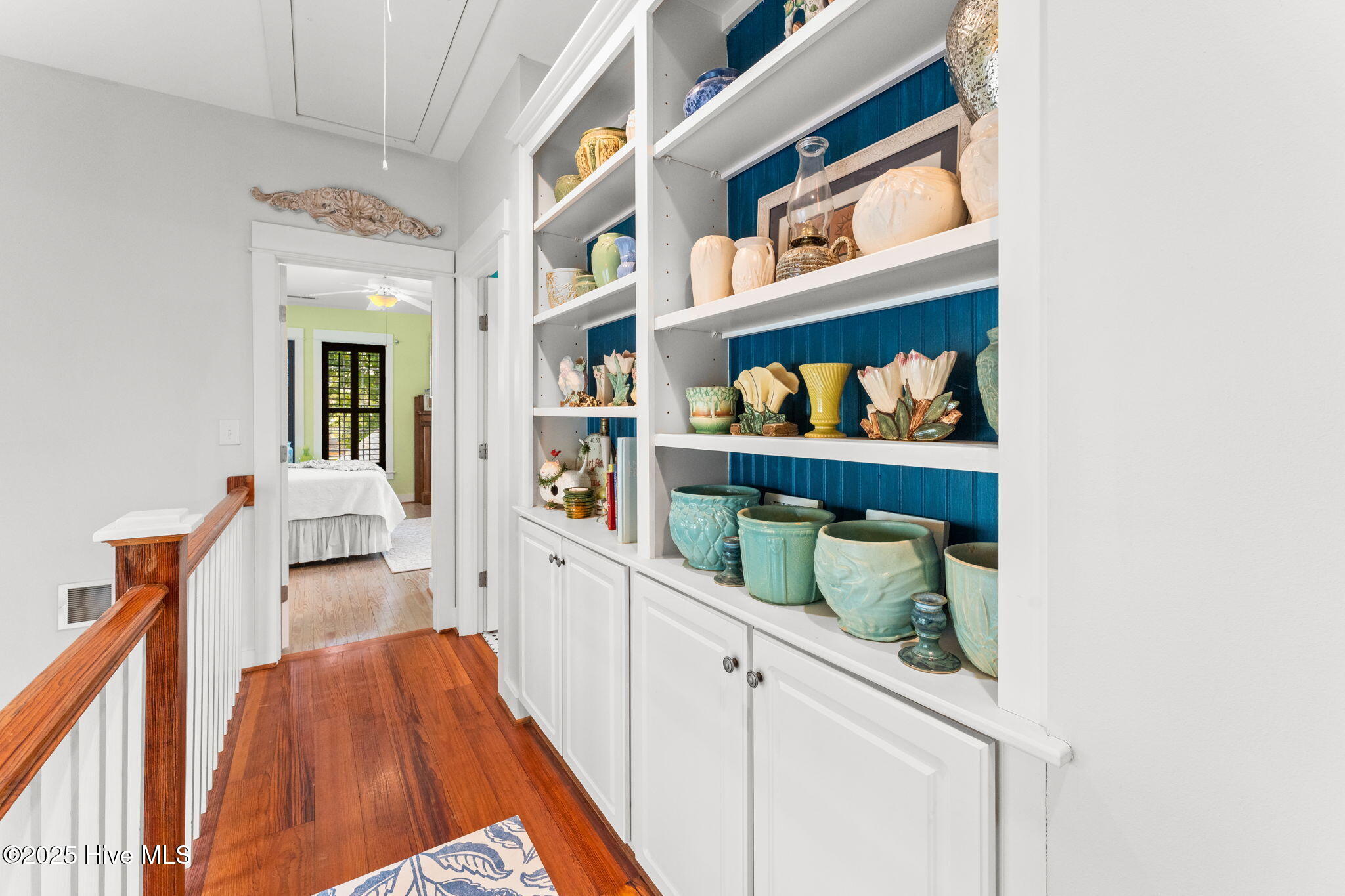 100534580 | Photo 30