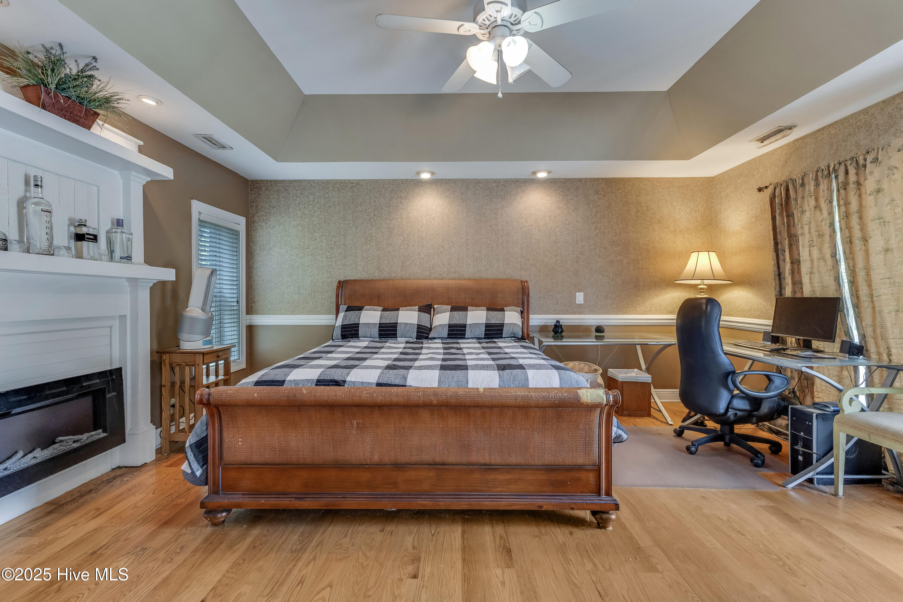 100517619 | Photo 32