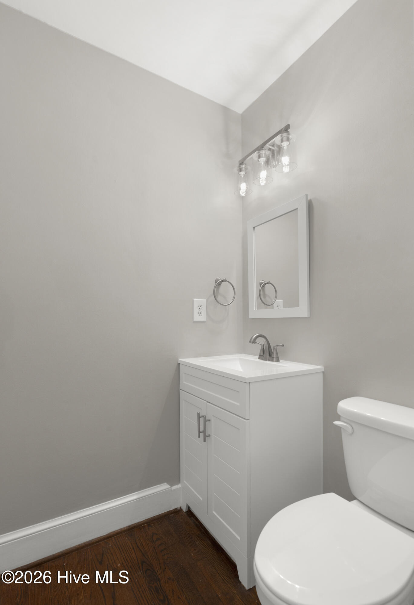 100555929 | Photo 22