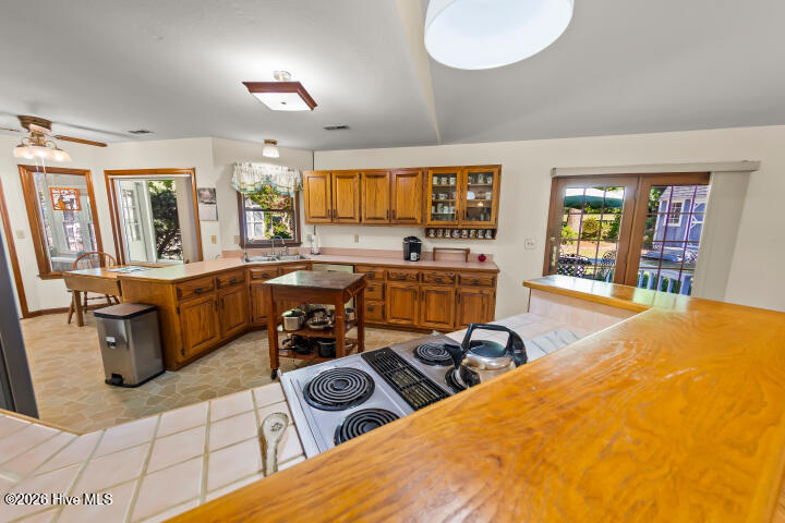 519 Country Club Drive W,Arapahoe