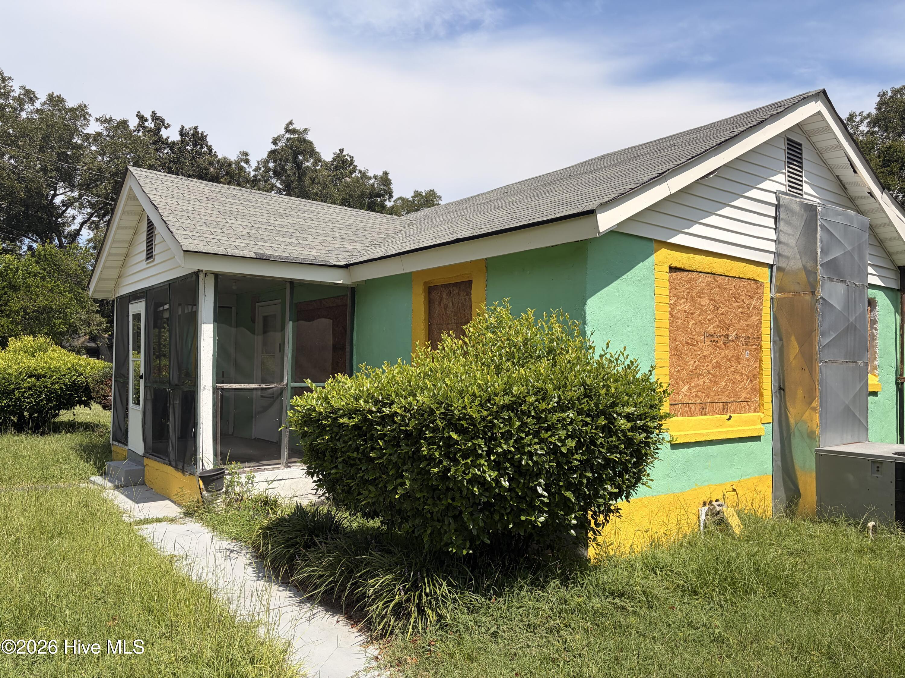 Photo 3 of Single family home for sale at 125 Lee St, Denmark, SC 29042 | MLS# 100598790 | Listing updated on 2026-10-05