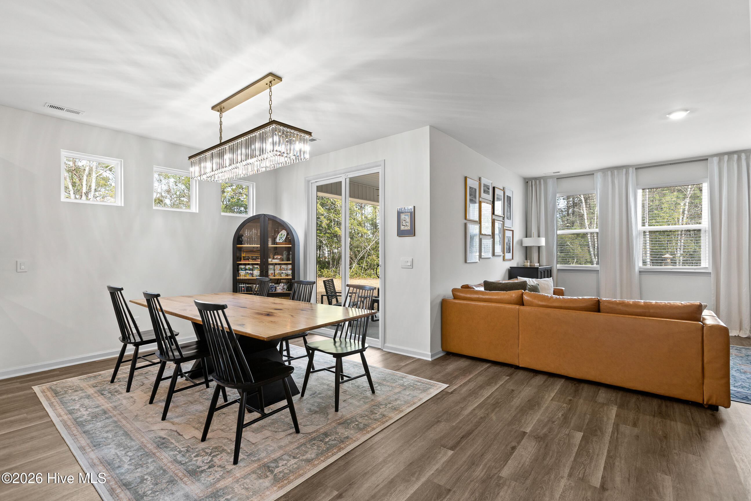 100552254 | Photo 11