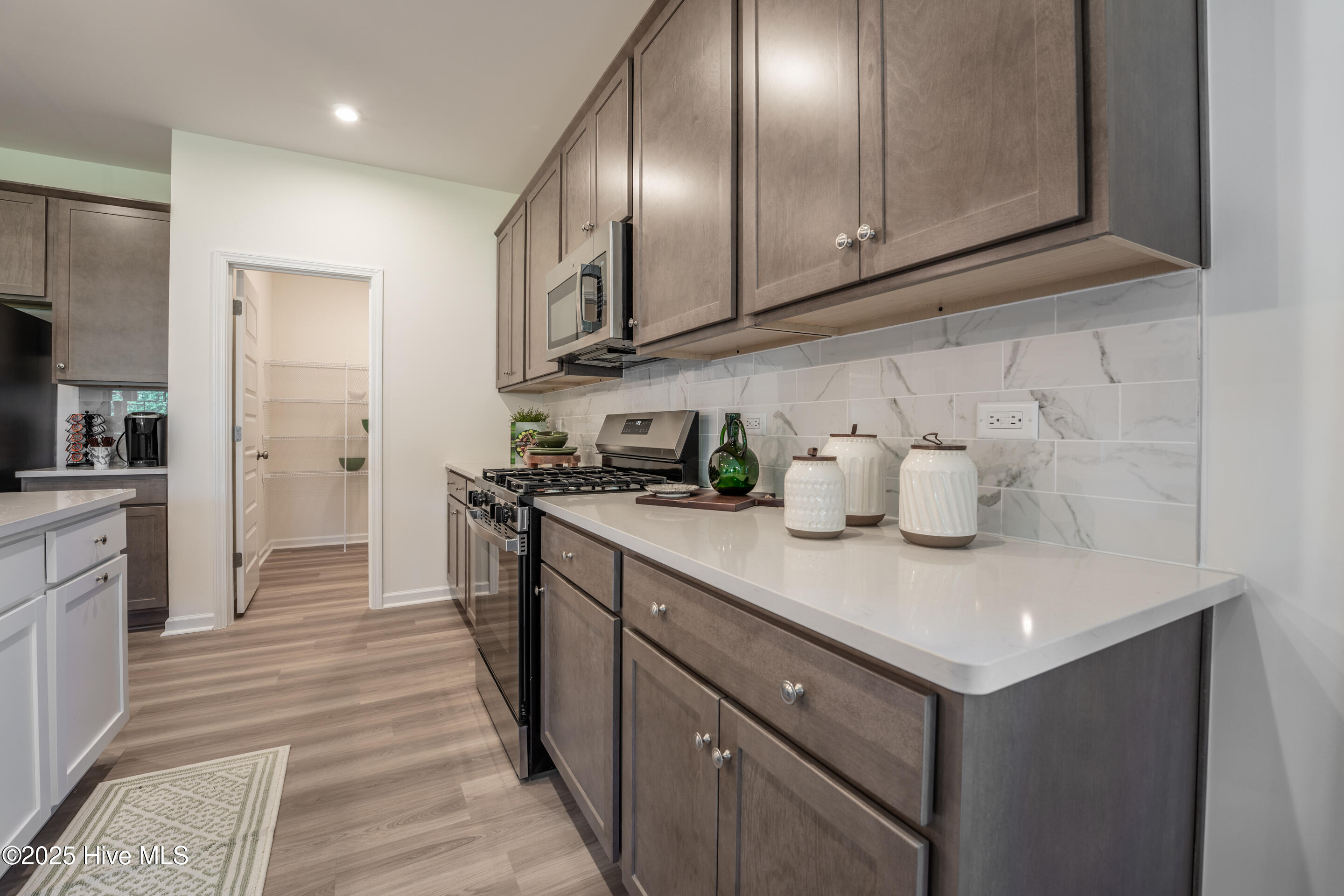 9 HHHunt Homes Maxwell - Kitchen