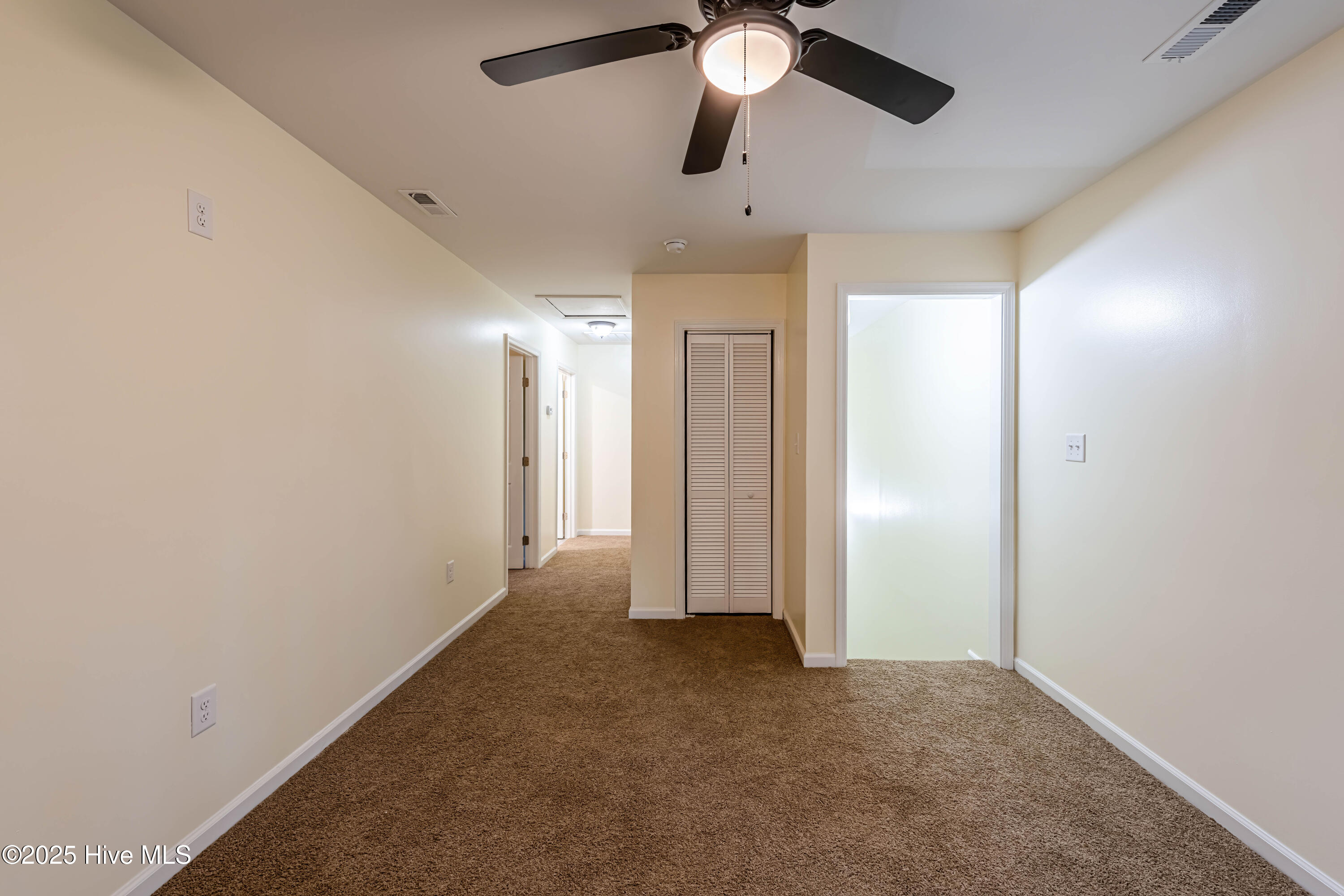 100538278 | Photo 30