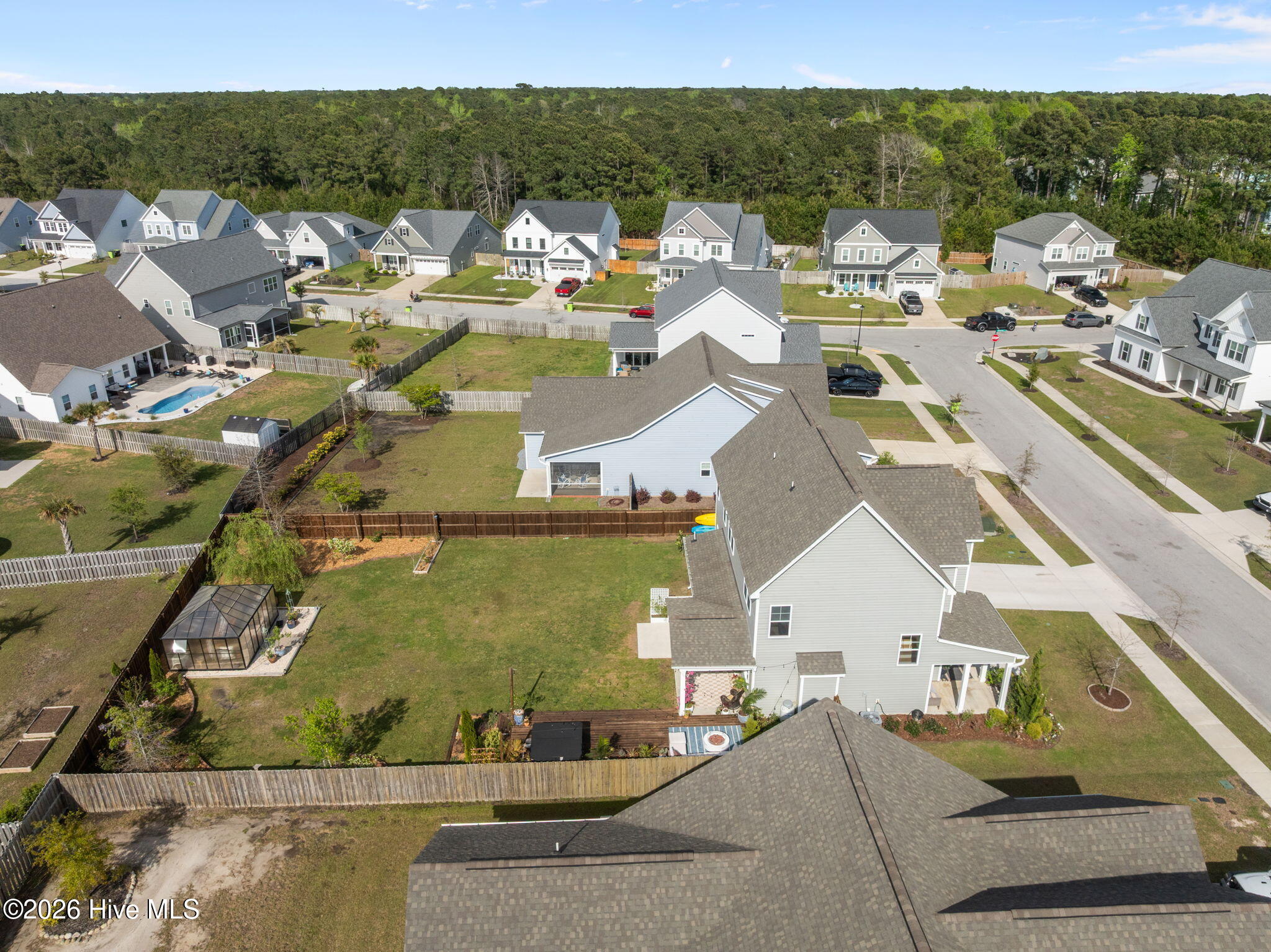 100566111 | Photo 54