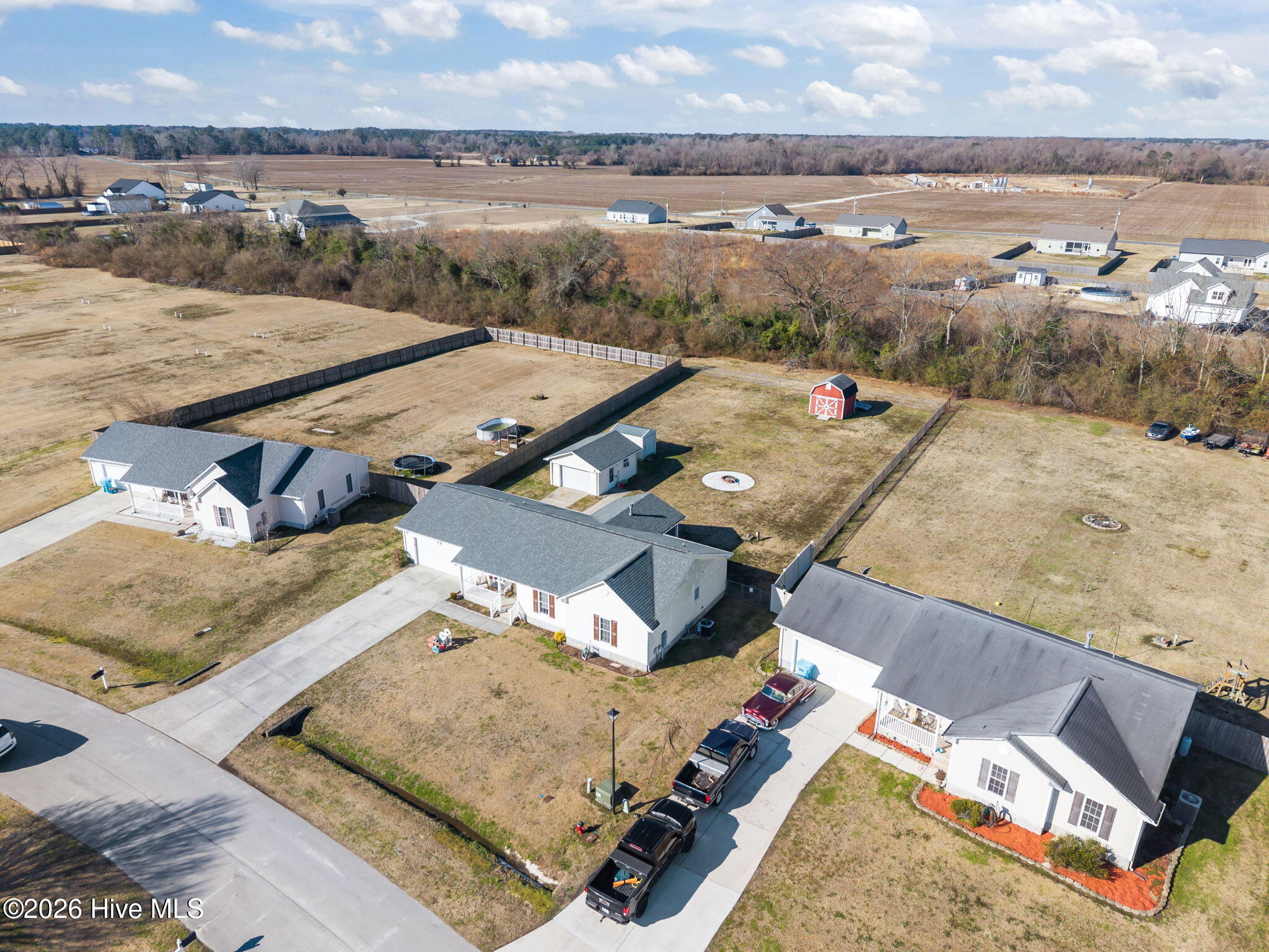 100554153 | Photo 42