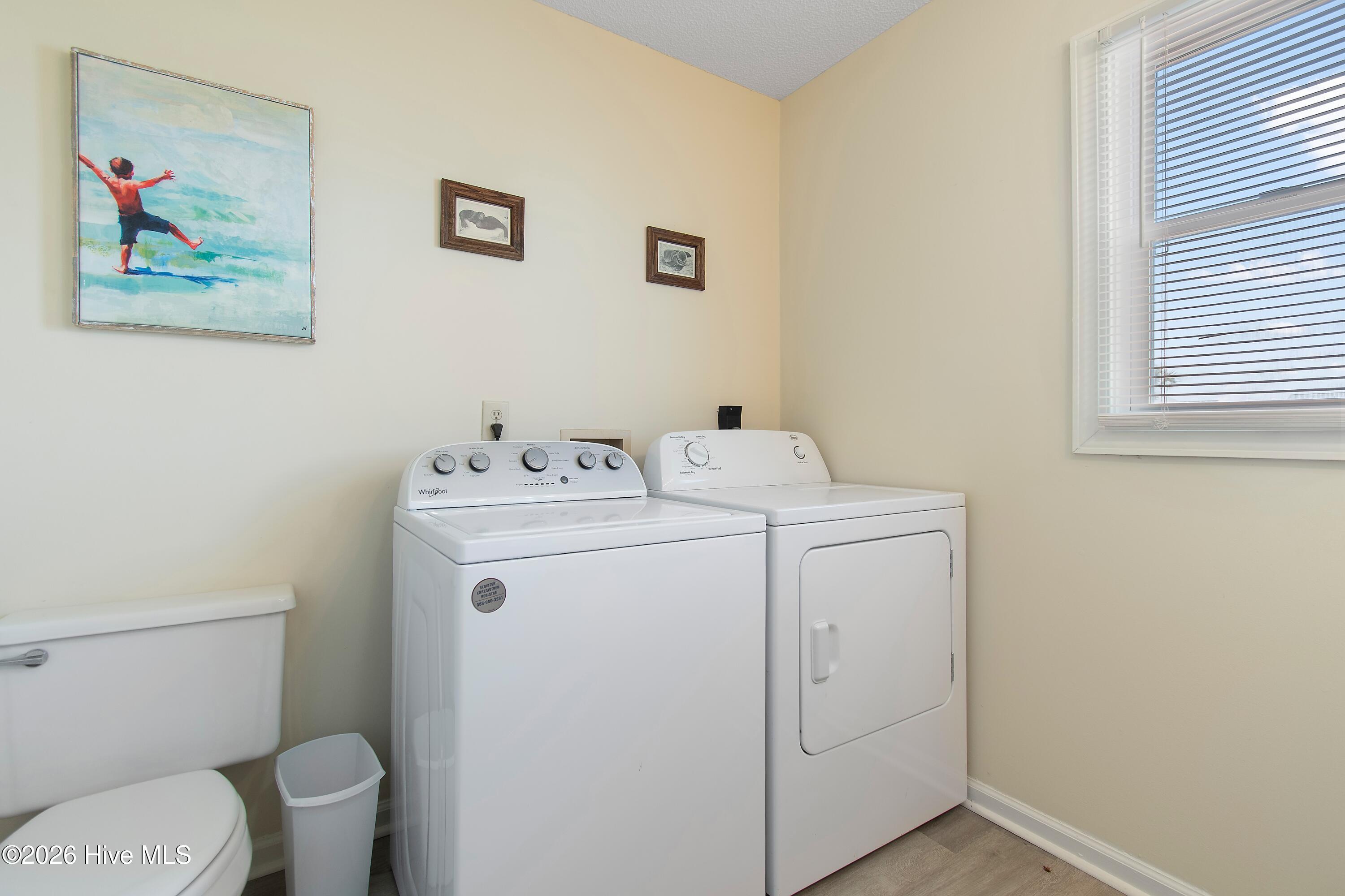 100558729 | Photo 22