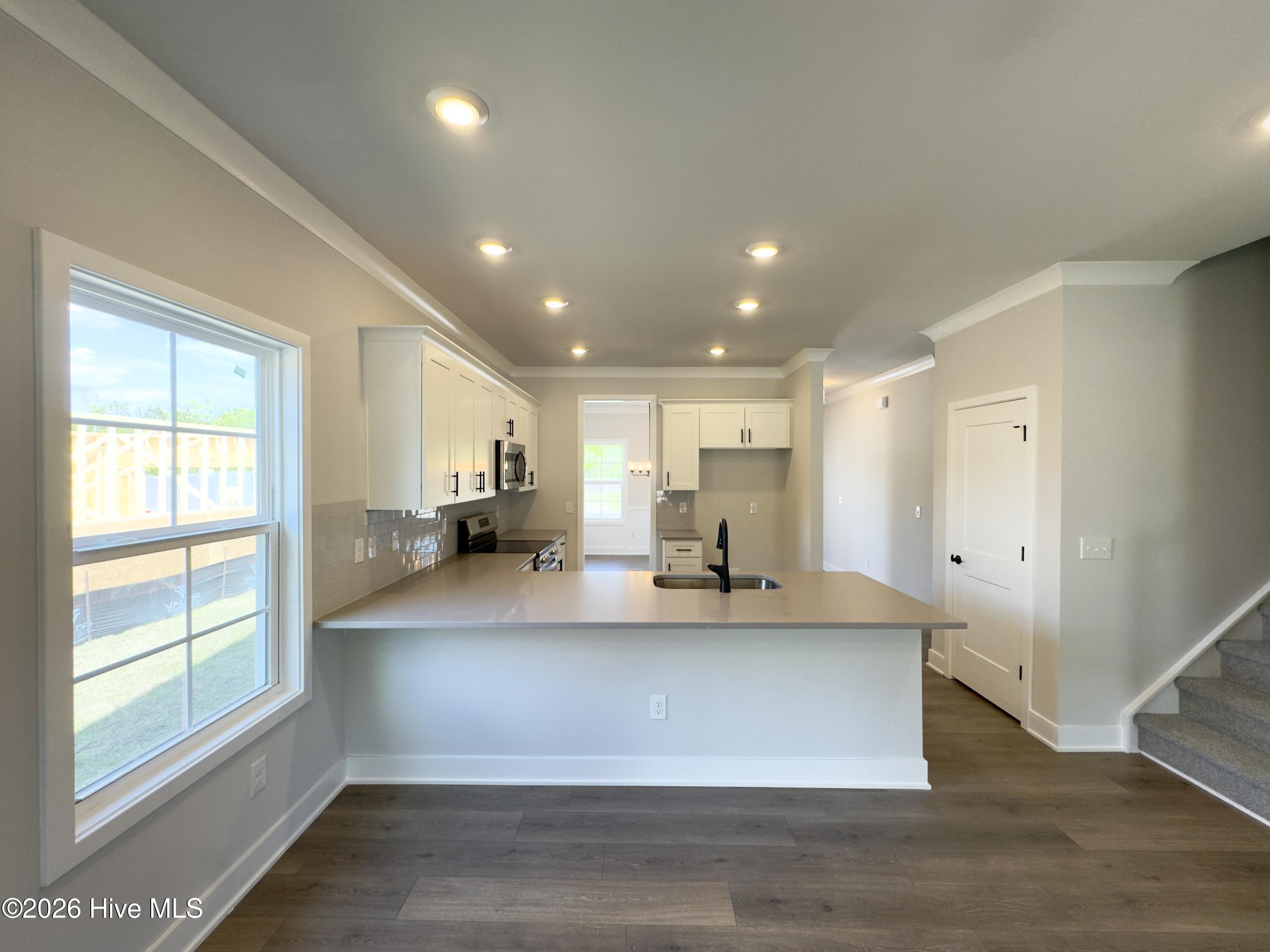 100551381 | Photo 10