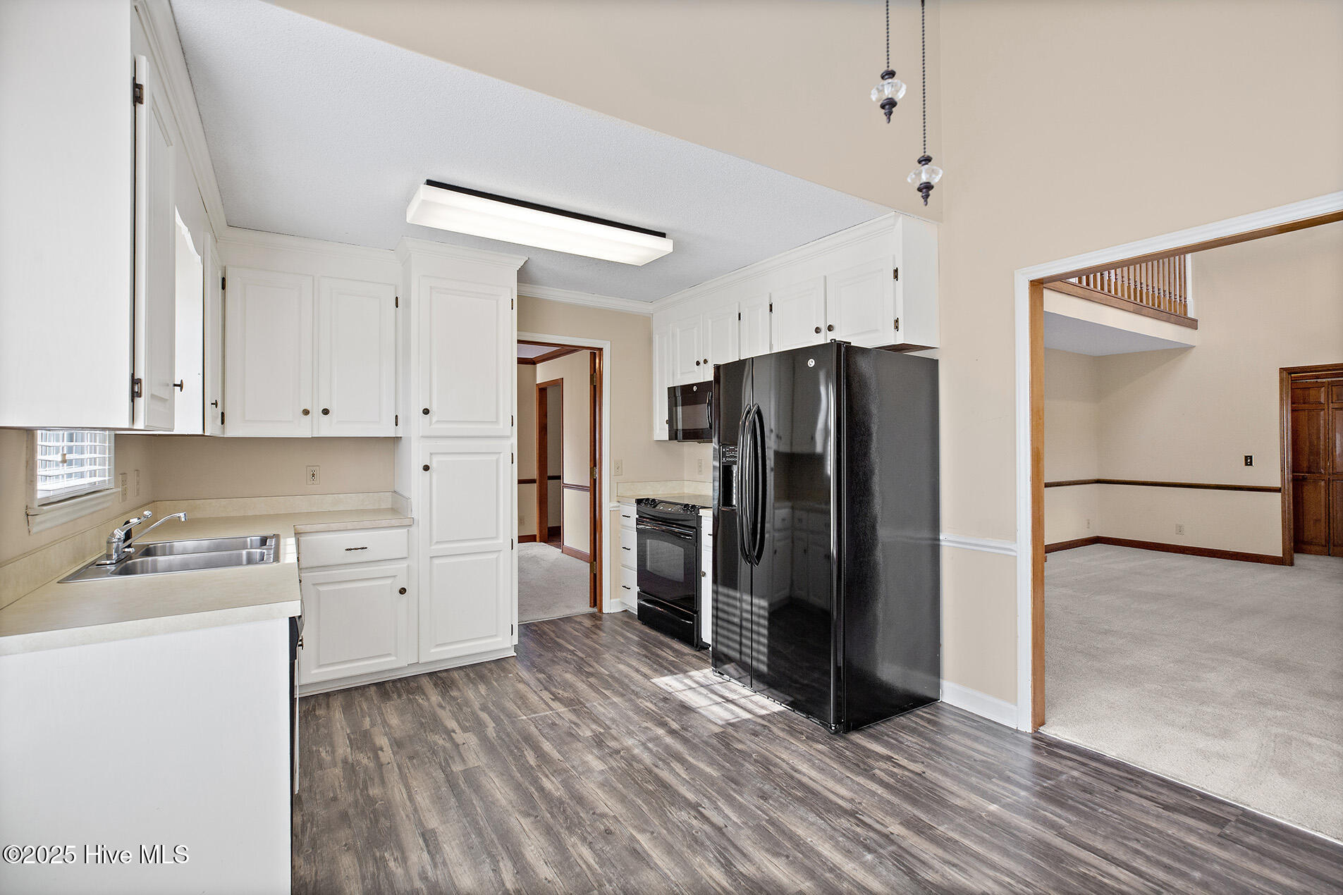 100541648 | Photo 11