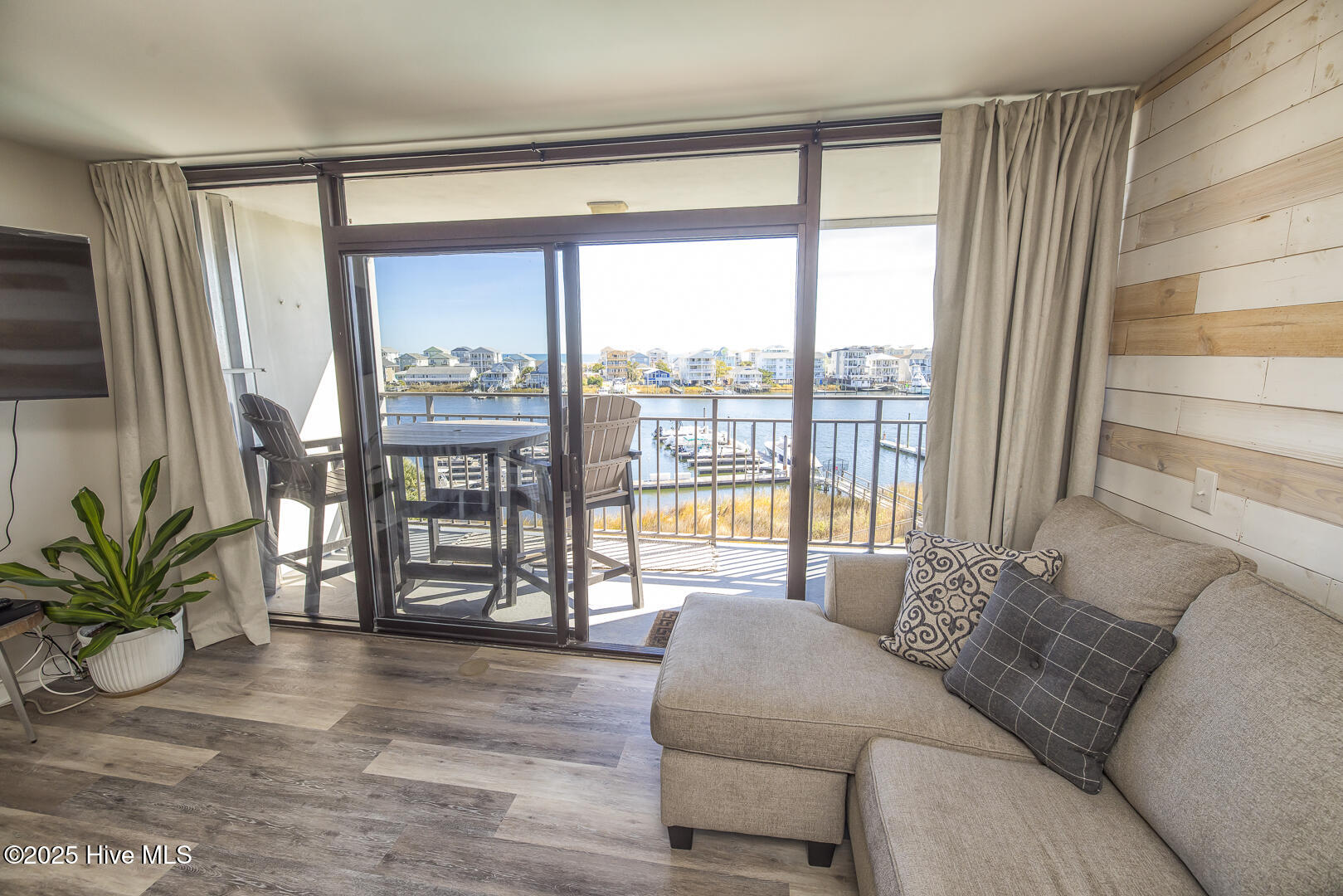 1080 Saint Joseph Street Apt 4d, Carolina Beach, NC 28428 – photo 6: D30