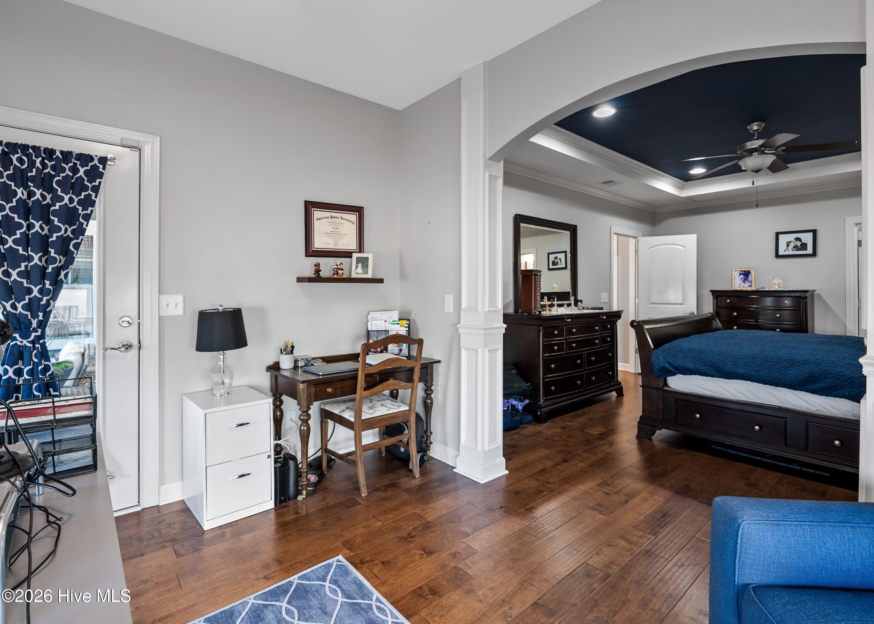 100553869 | Photo 29