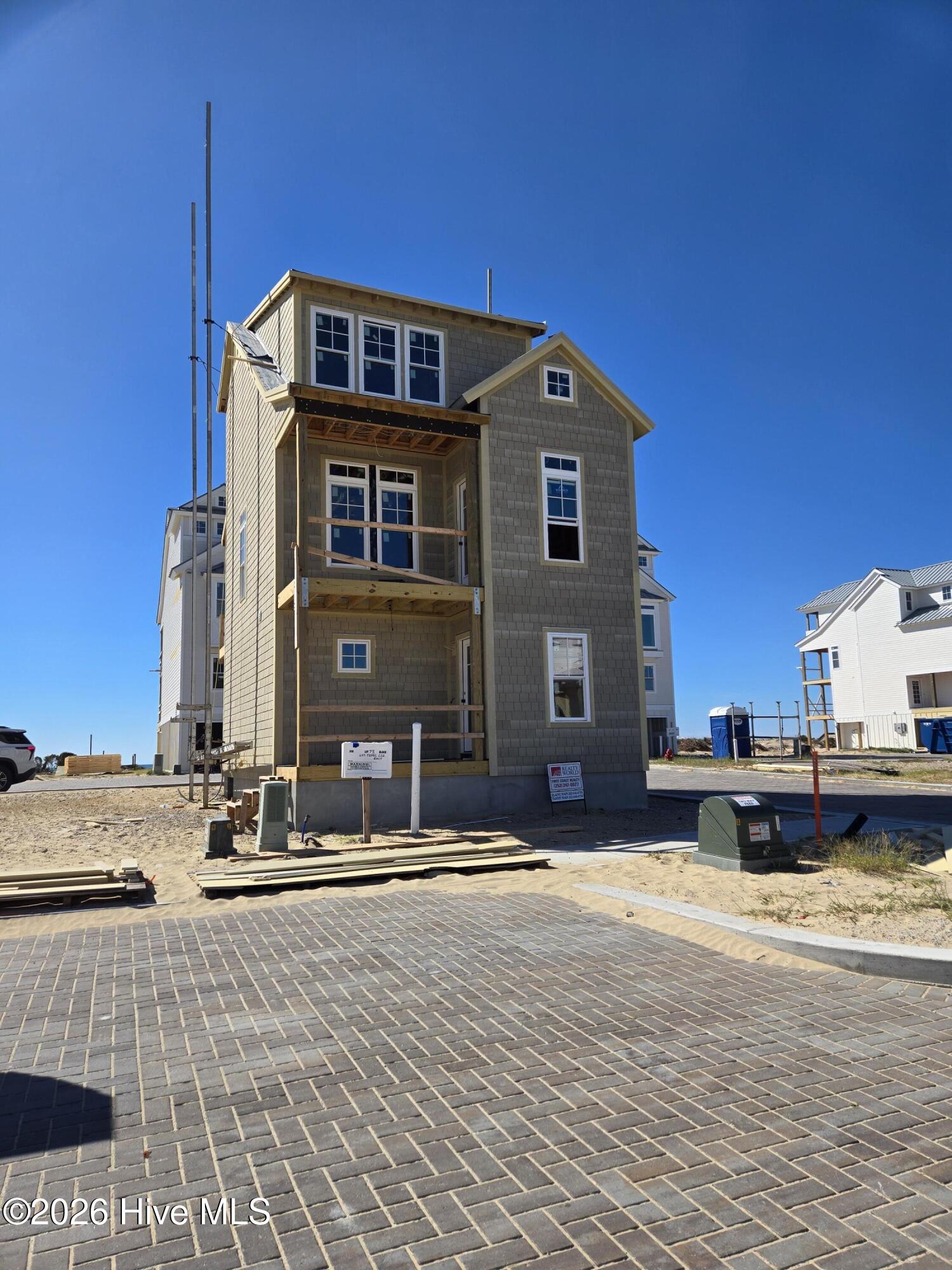 265 Pearl Circle East 