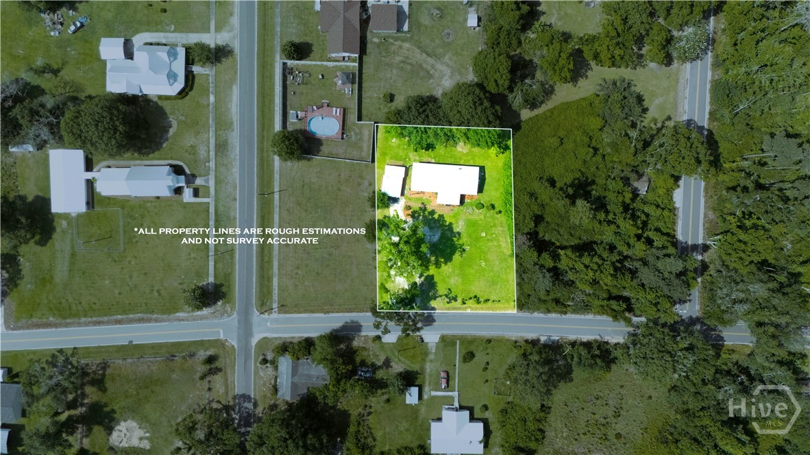 Homes for sale in Surrency, GA | 140 Se Crosby Street, Surrency, GA 31563 | MLS# SA358395