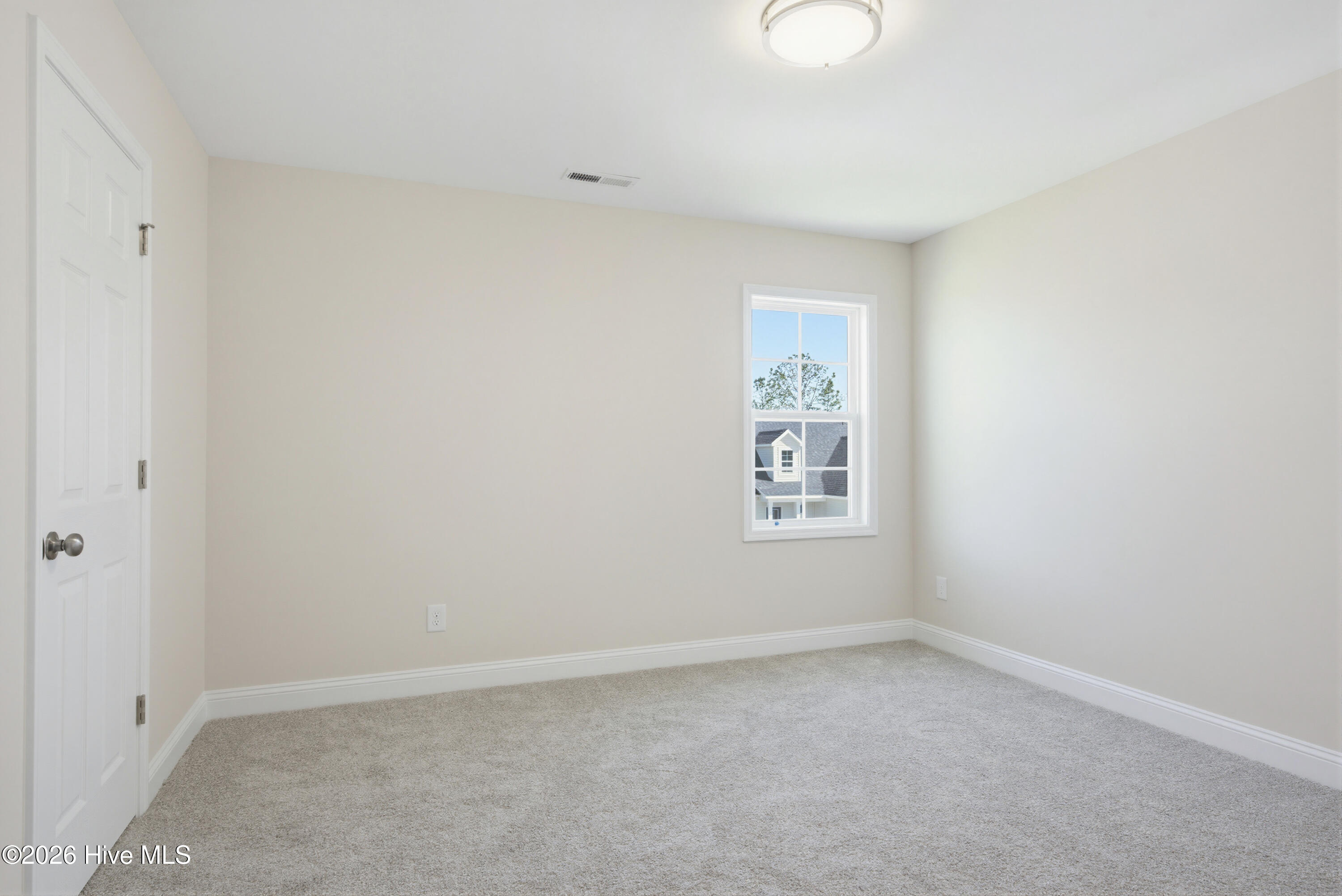 100567262 | Photo 17