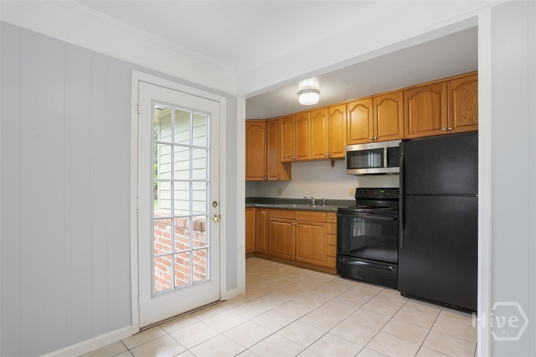 317 Oxford Drive, Savannah, GA 31405 Listing Photo  11