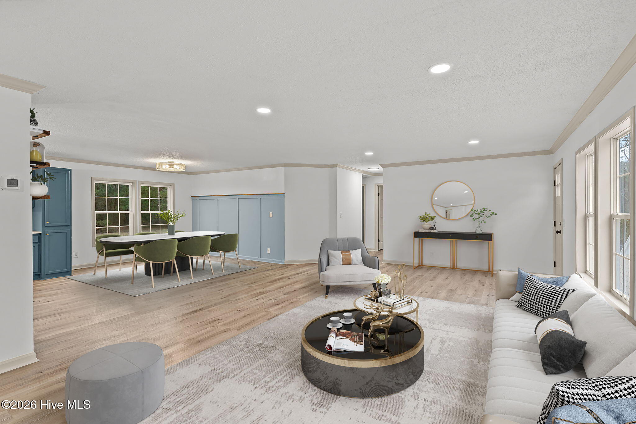 100557203 | Photo 16