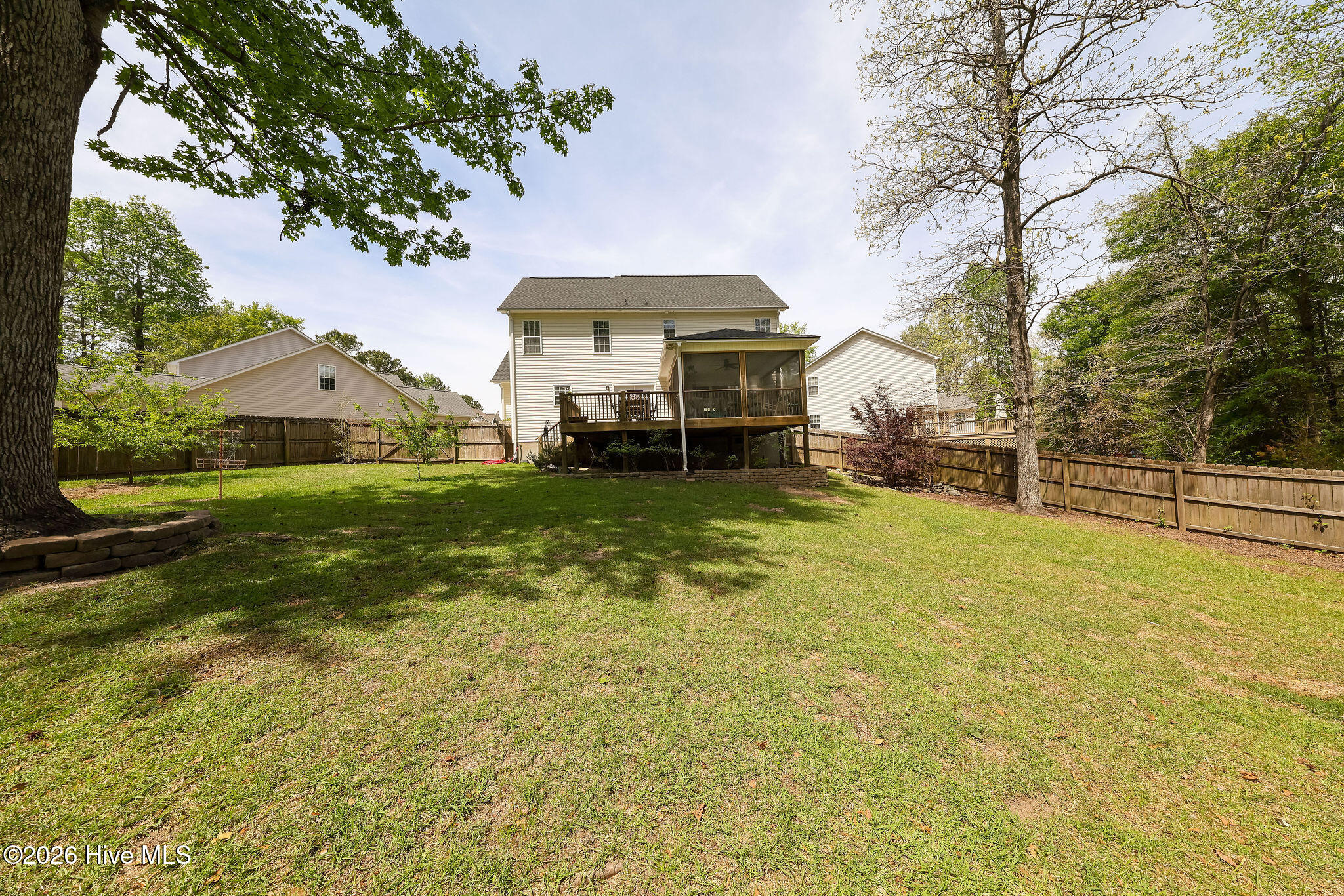 100565311 | Photo 31