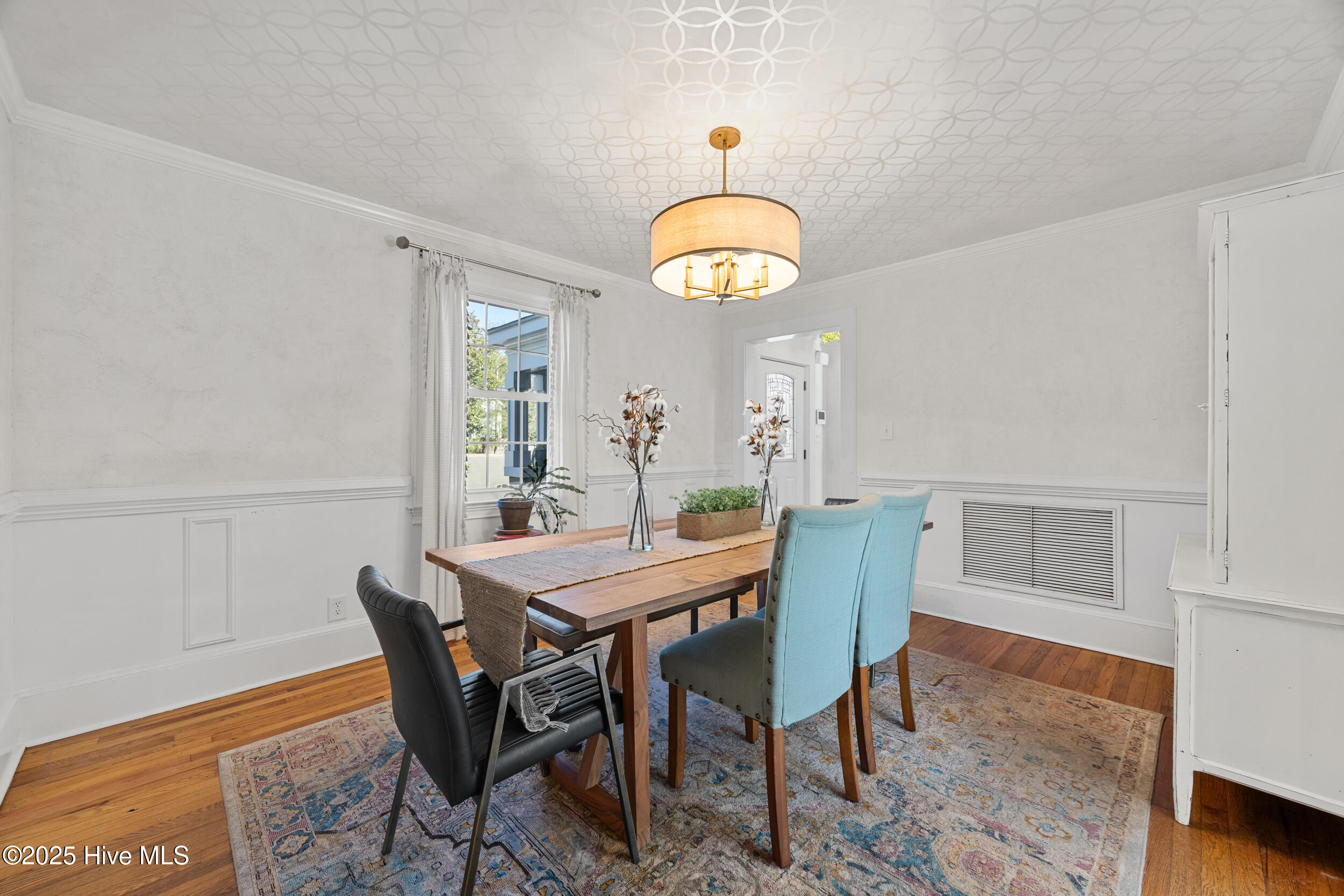 100544713 | Photo 10