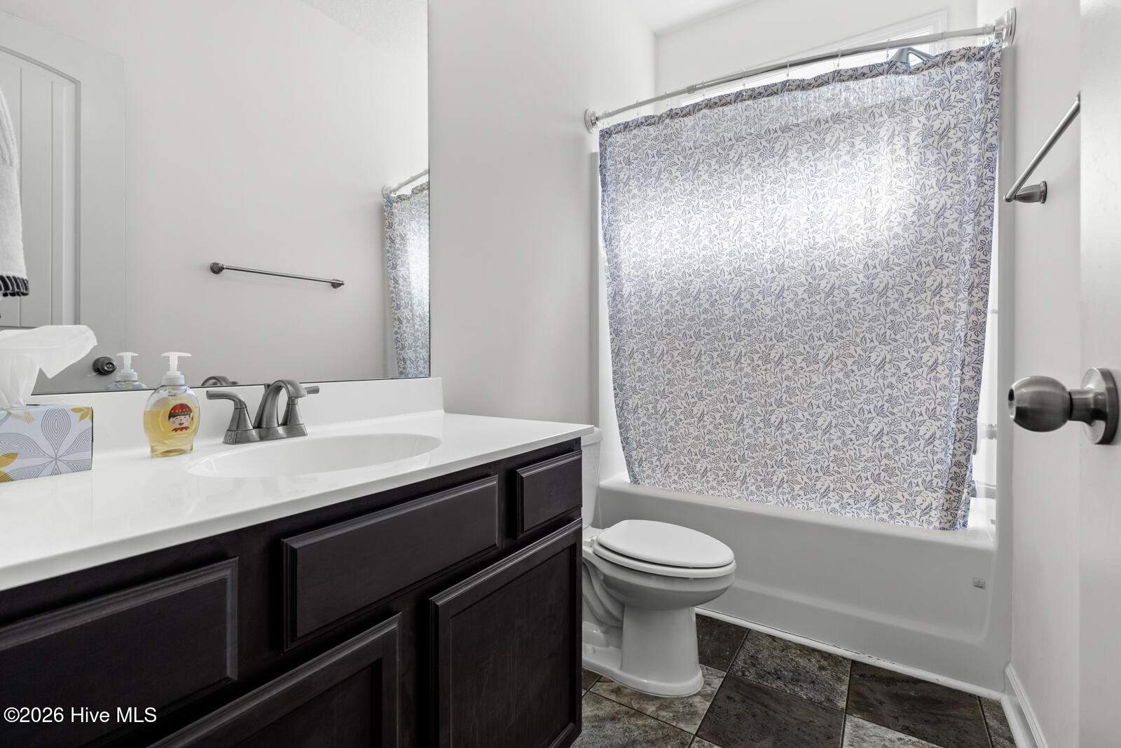 100555334 | Photo 25