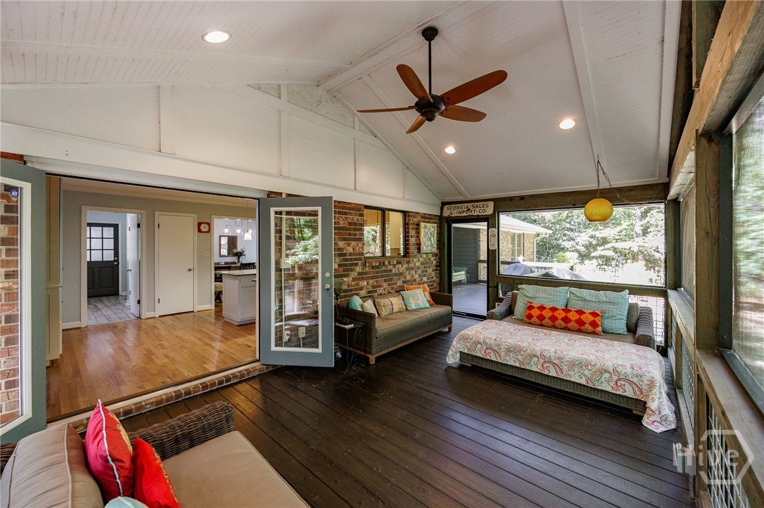 117 Gibbons Place