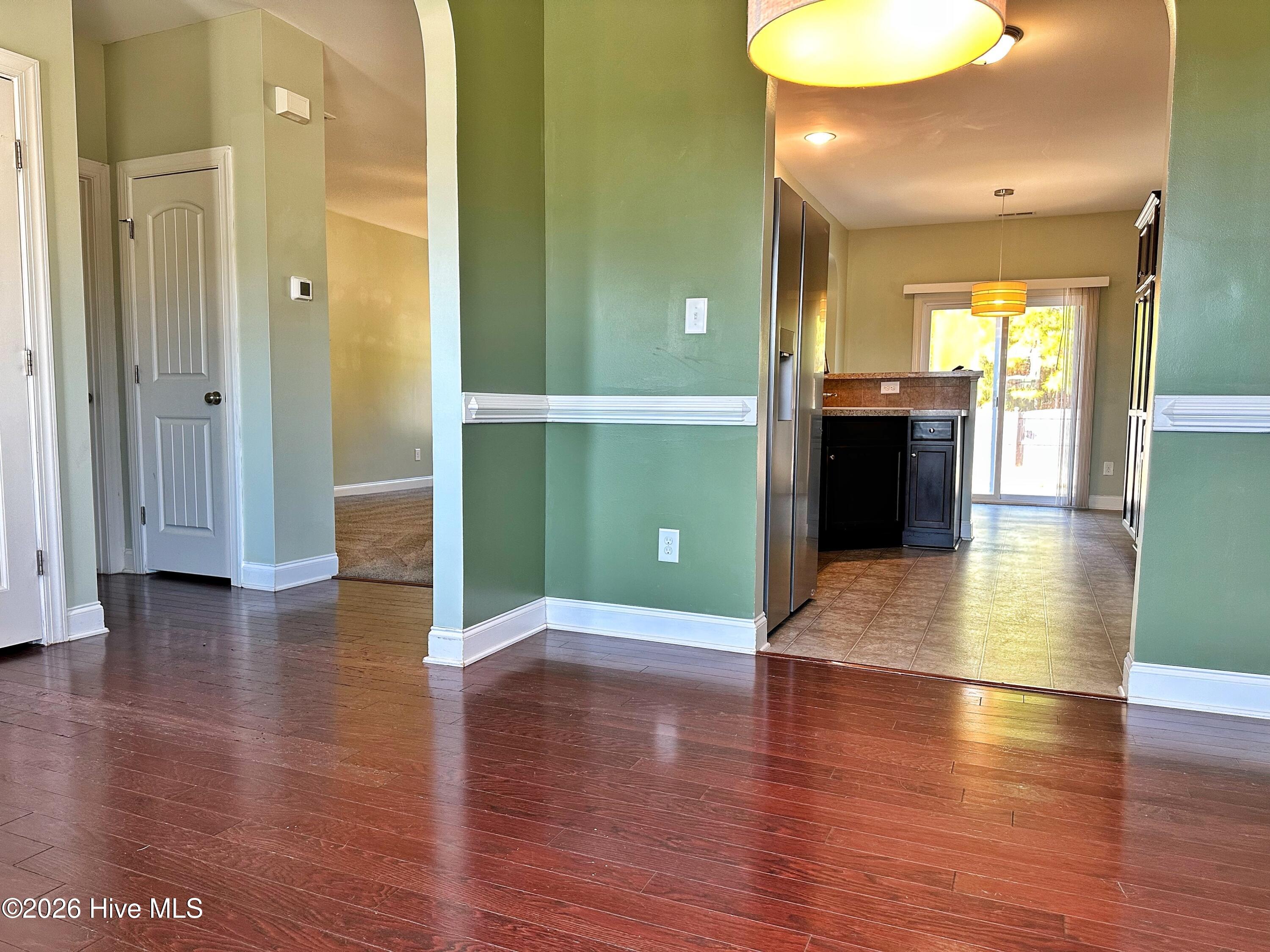 100548950 | Photo 12