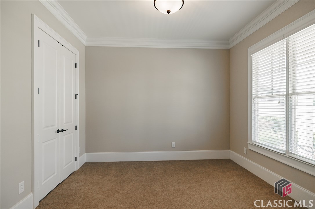 2990 Greenleffe Drive