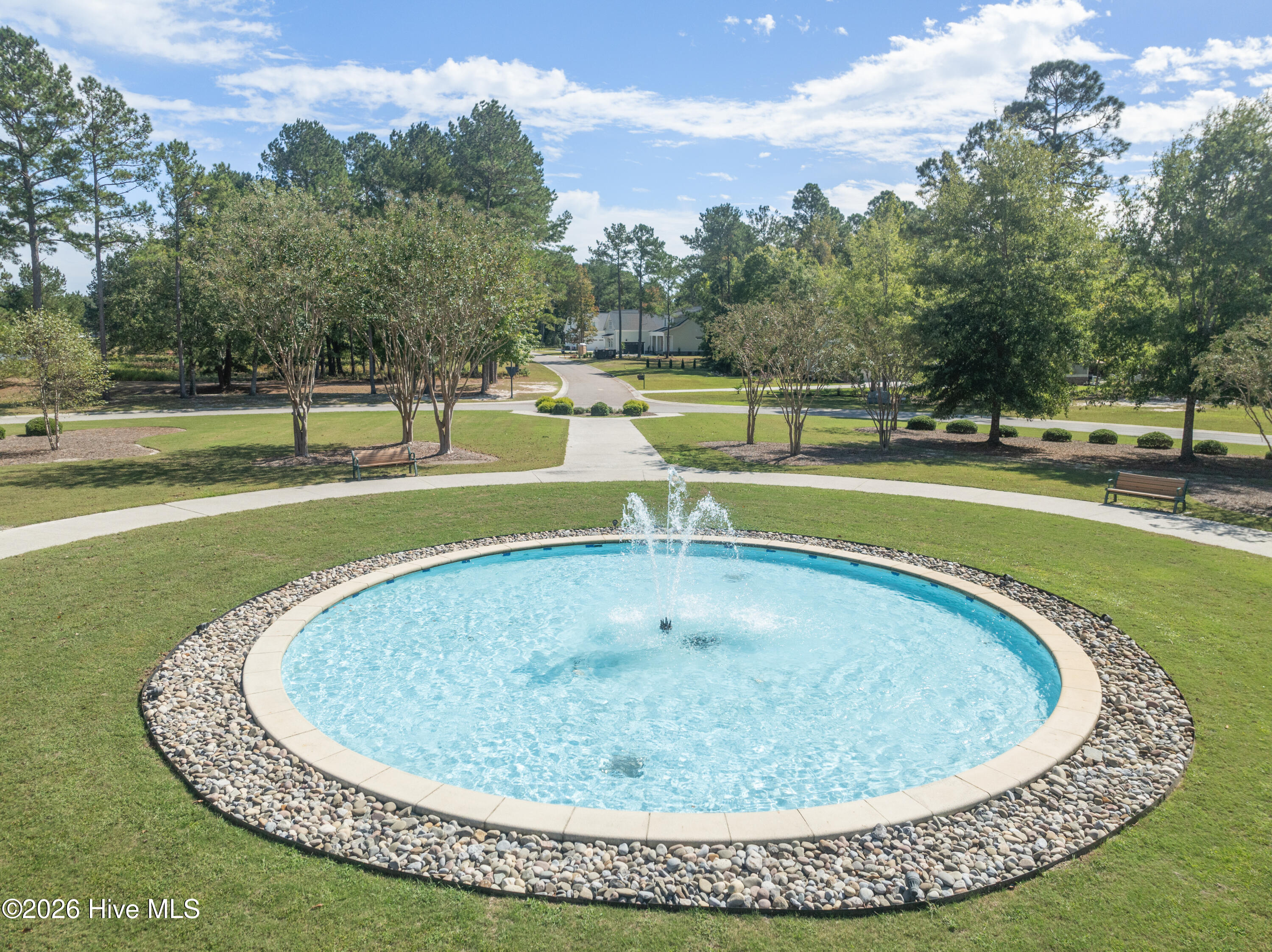 100561670 | Photo 36