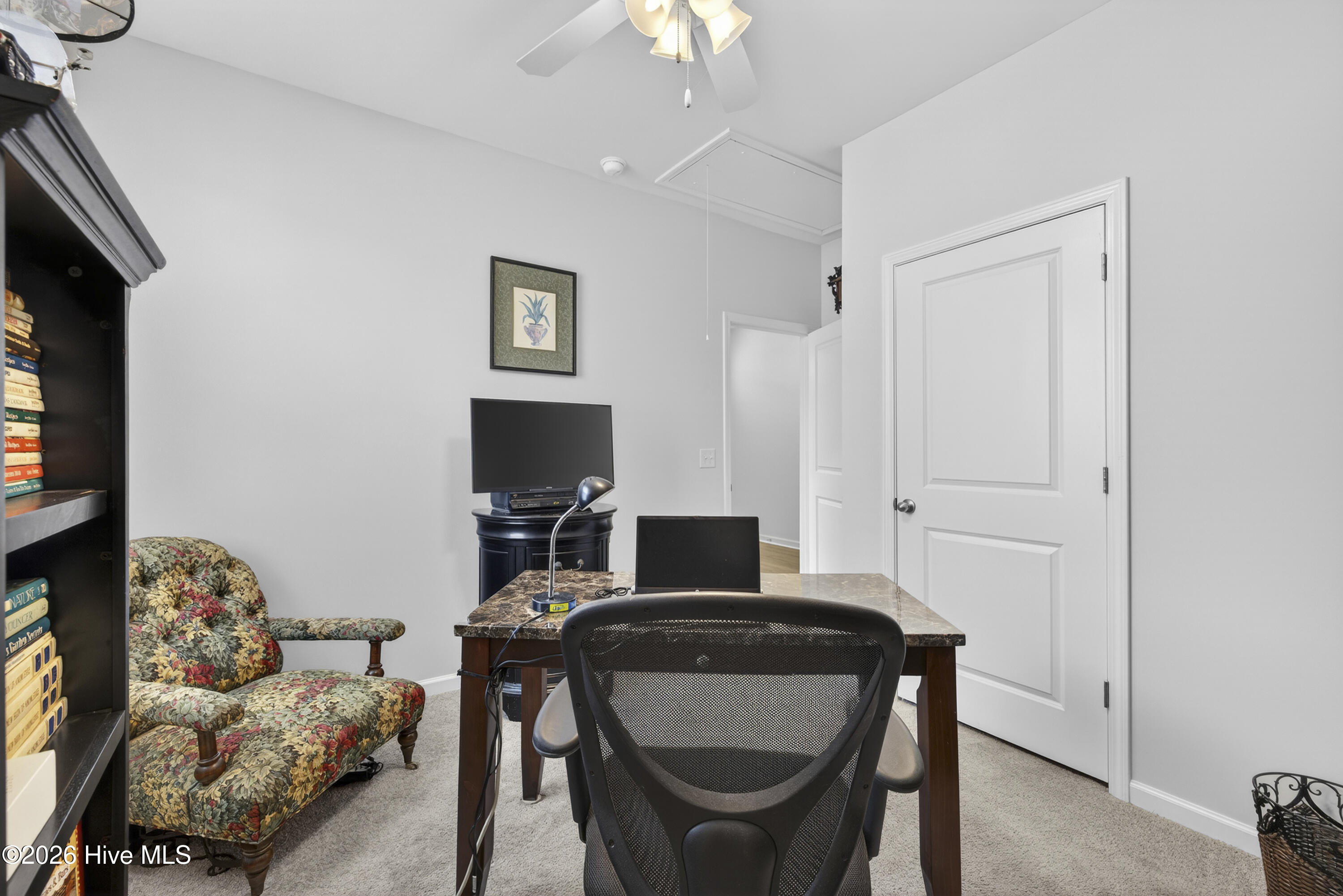 100560970 | Photo 22