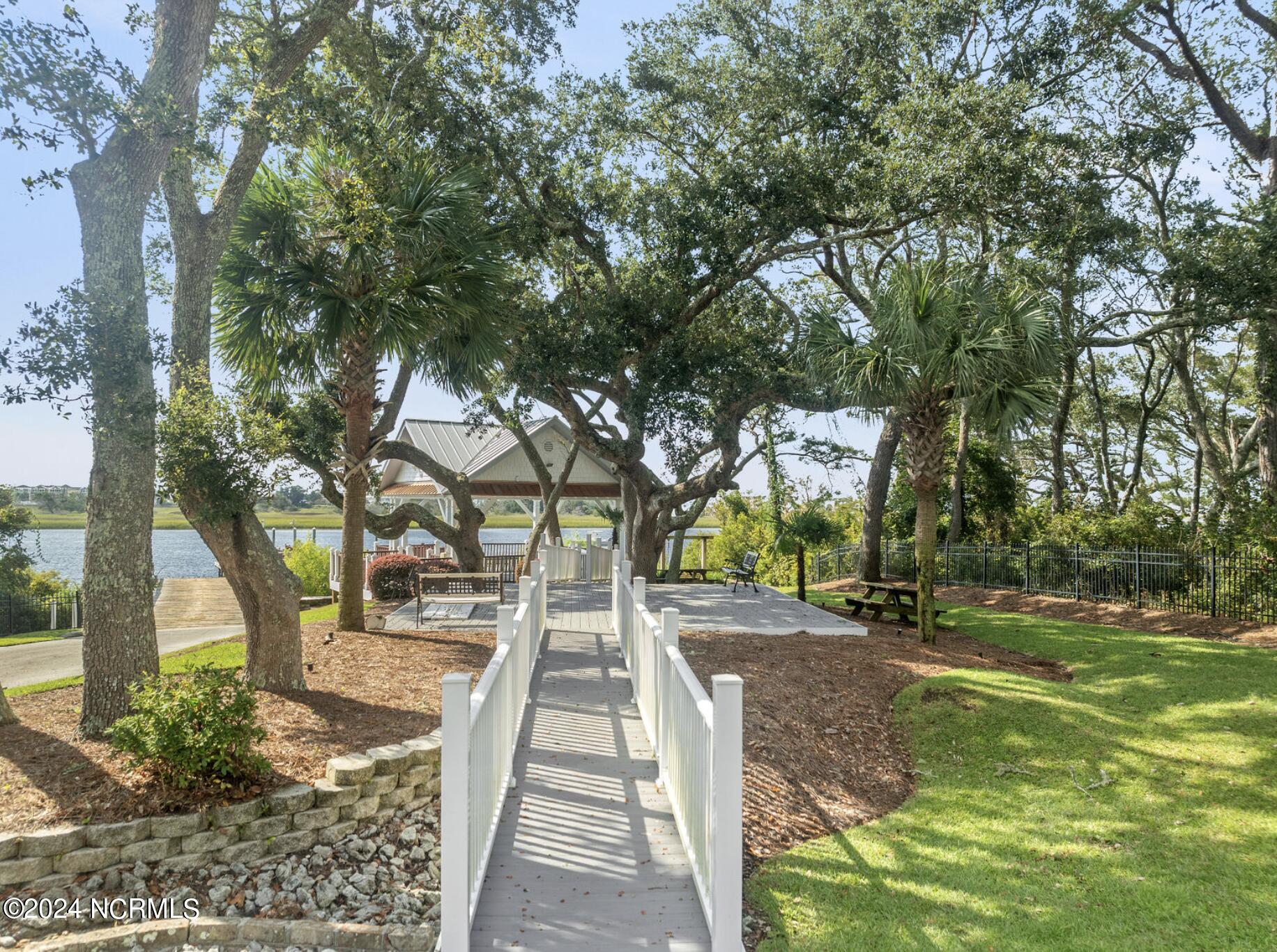 100524622 | Photo 74