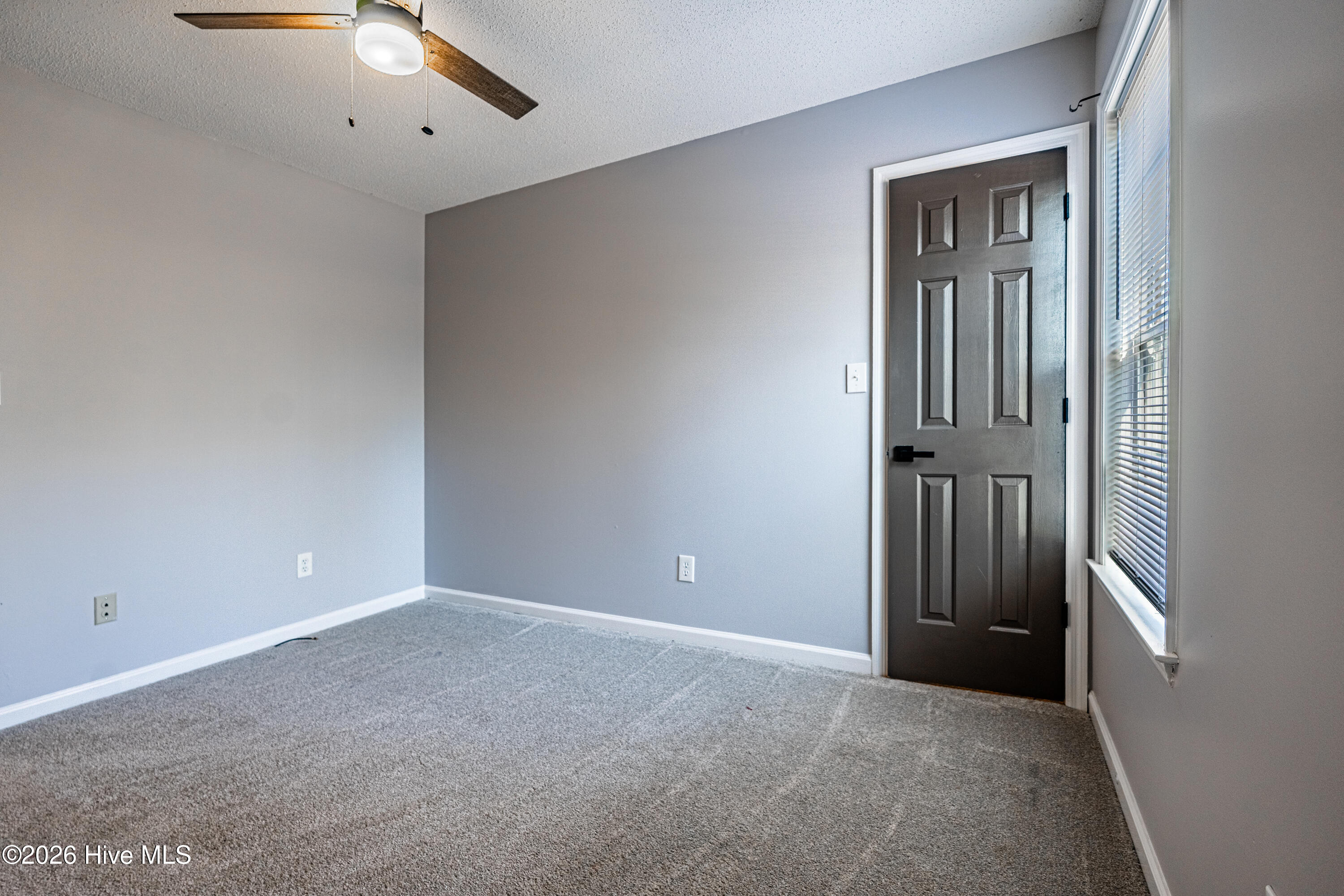 100557378 | Photo 28