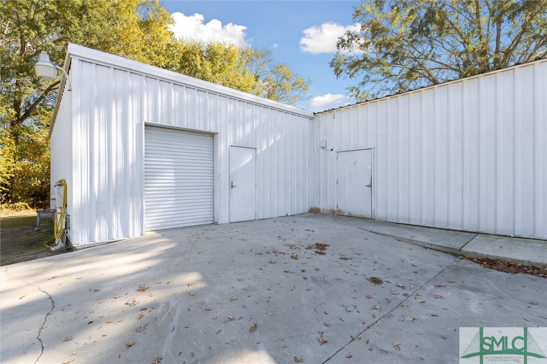 1564 Dean Forest Road, Savannah, GA, 31408