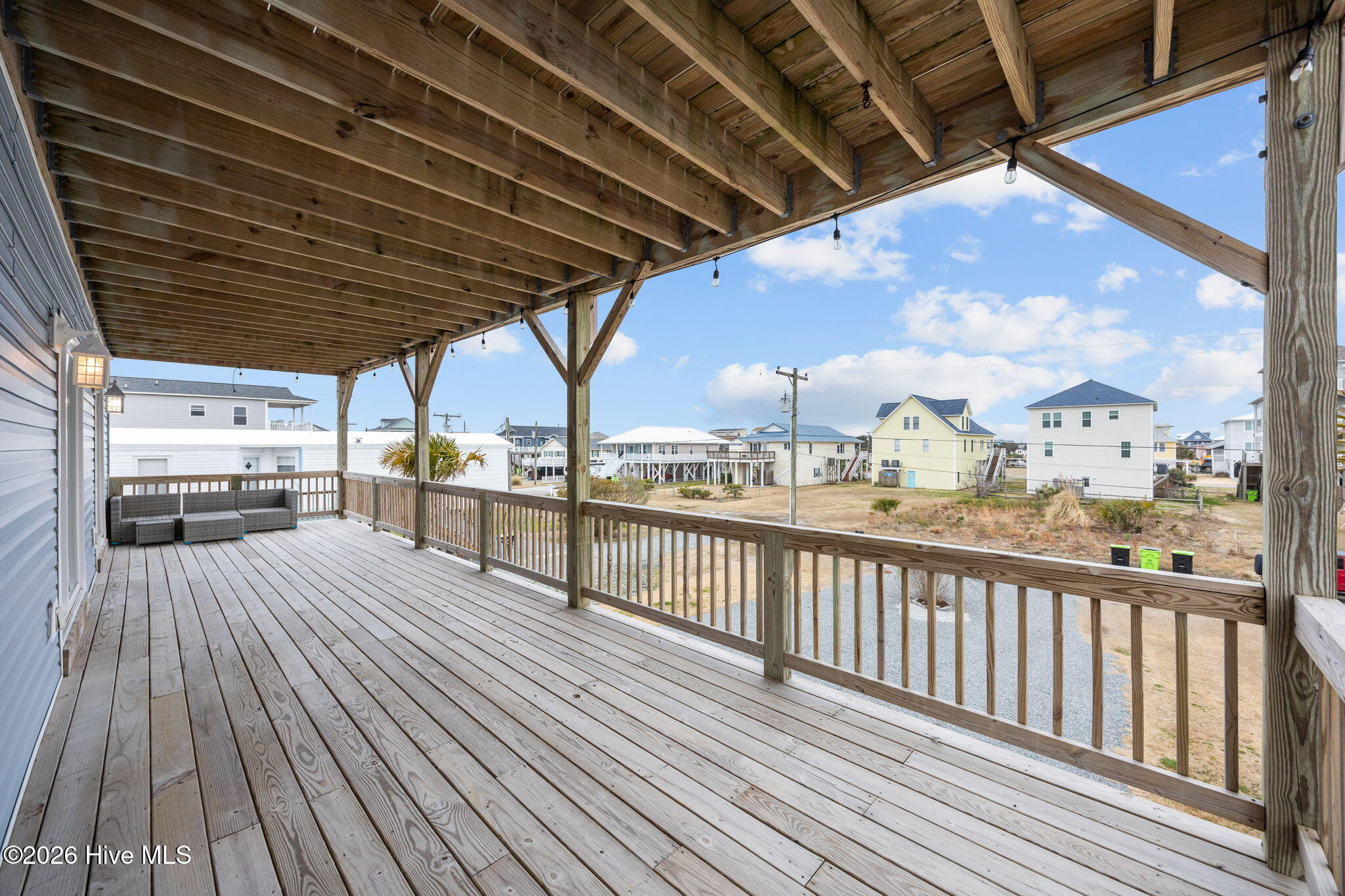 100557334 | Photo 43