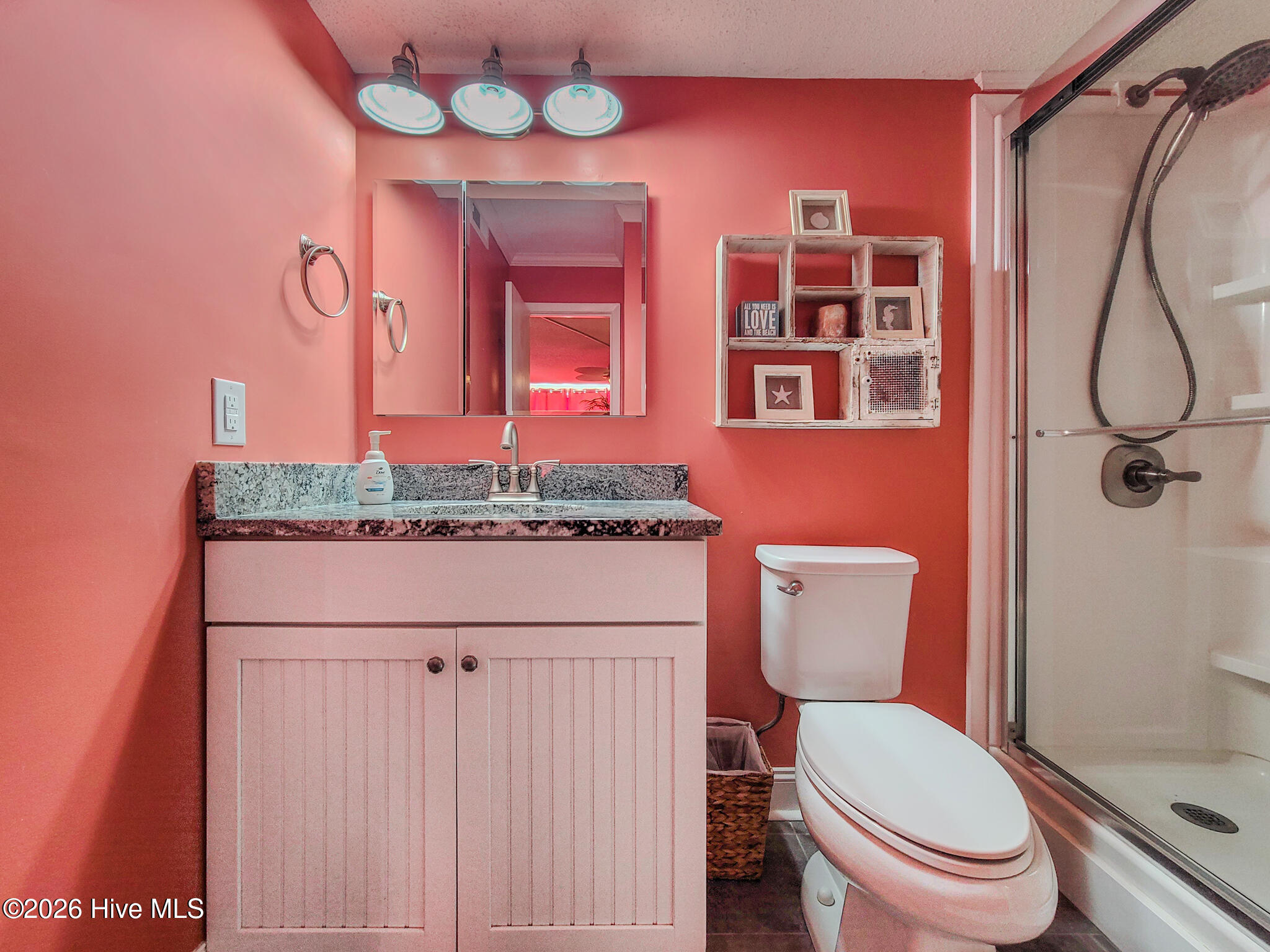 100559074 | Photo 34