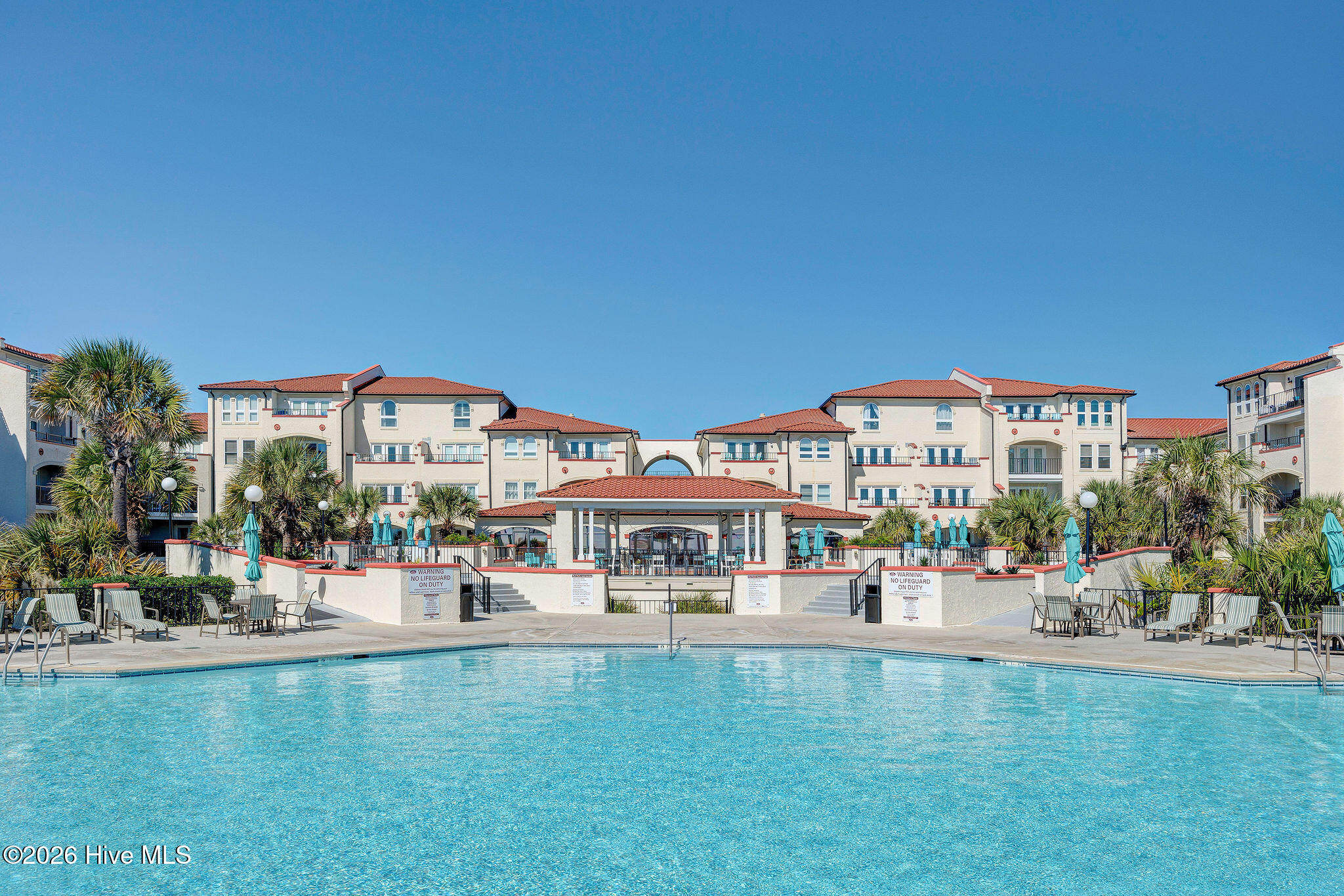 100549929 | Photo 36